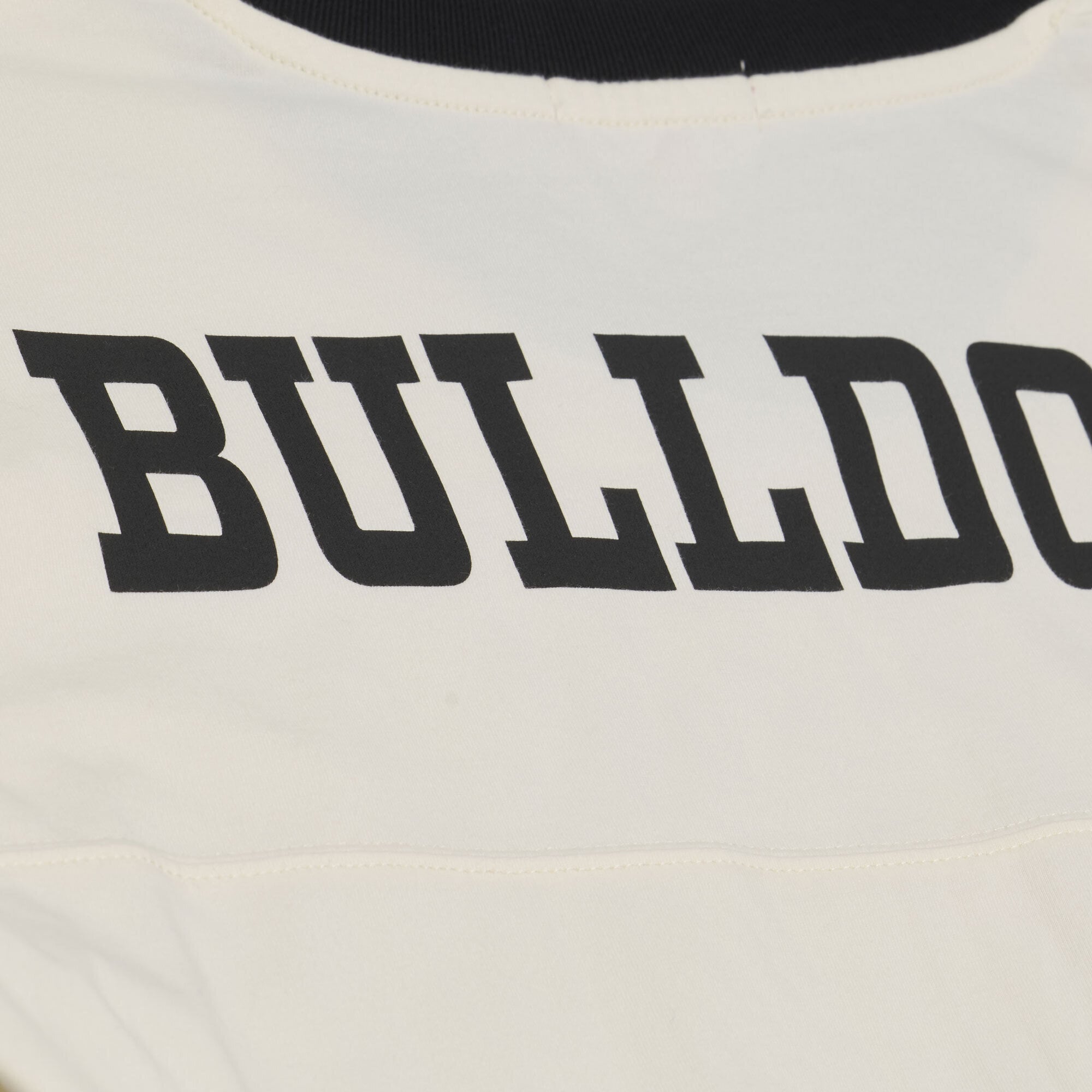 T-shirt court à empiècement carré Mitchell & Ness crème Georgia Bulldogs pour femme
