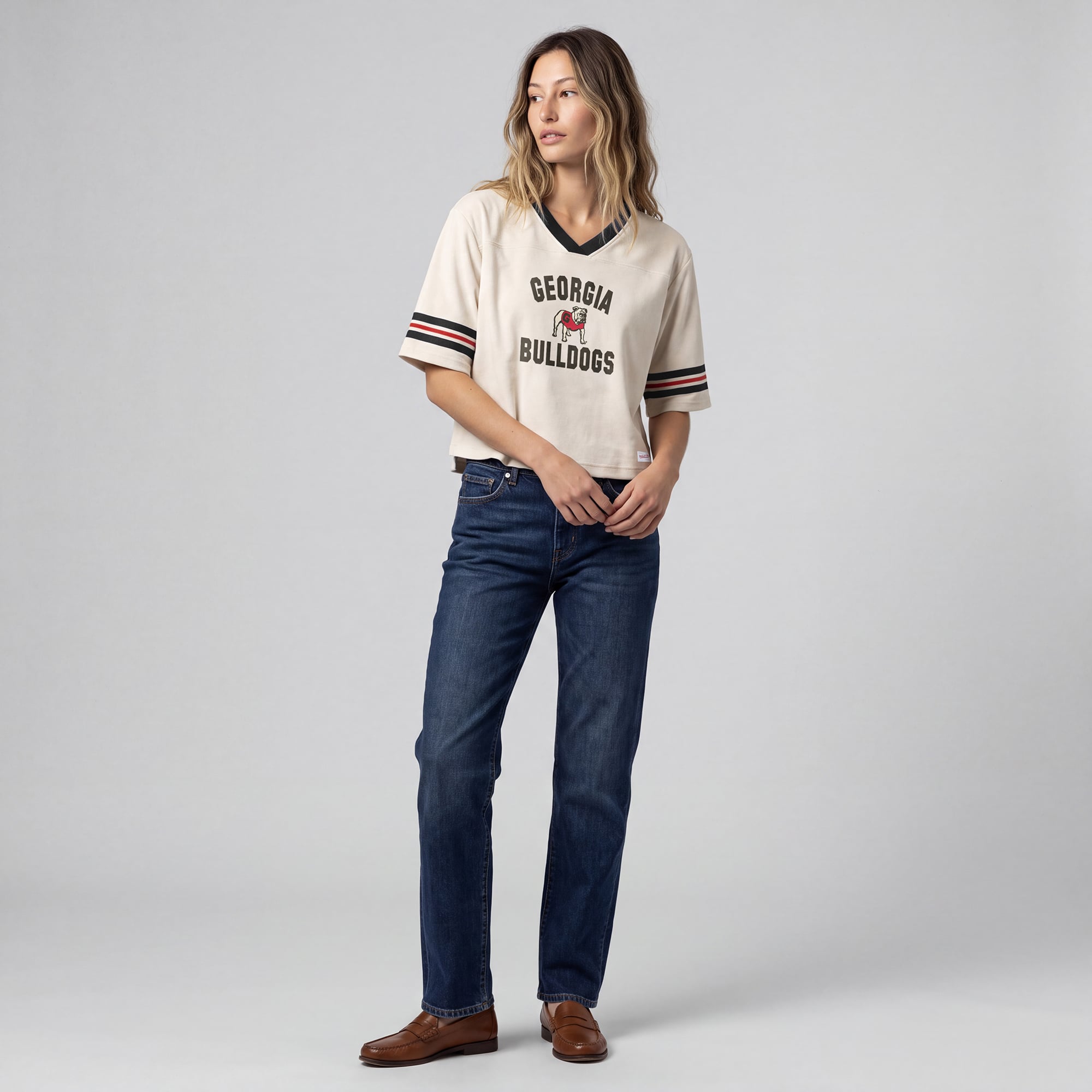 T-shirt court à empiècement carré Mitchell & Ness crème Georgia Bulldogs pour femme