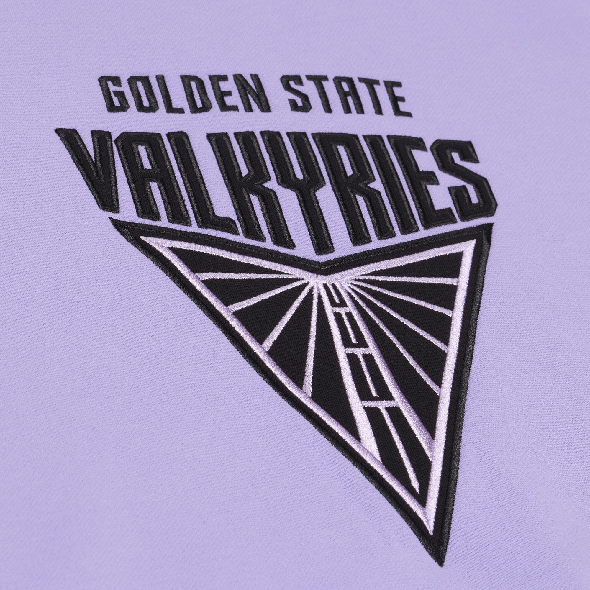 Sweat-shirt à col rond en polaire légère Mitchell & Ness Golden State Valkyries violet pour femme