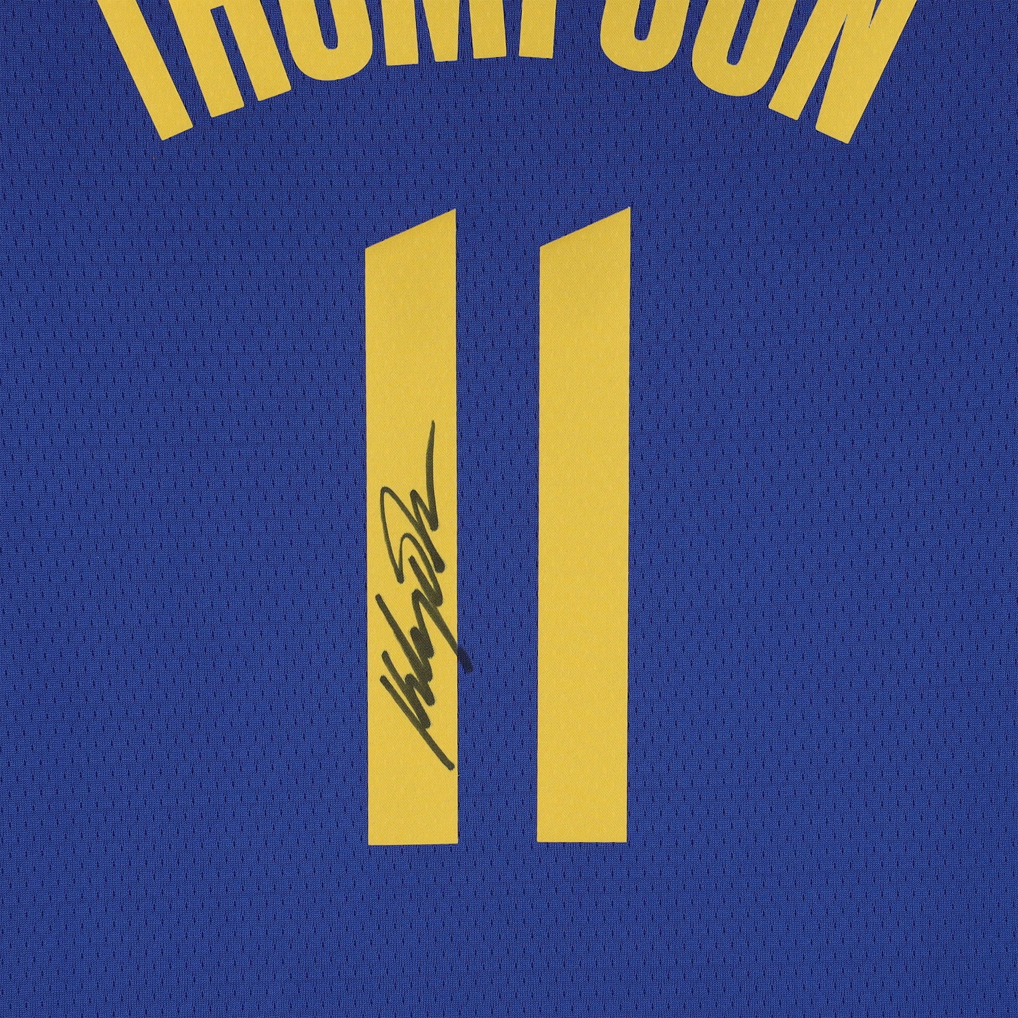 Maillot Swingman Nike Icon Edition Royal dédicacé par Klay Thompson des Golden State Warriors, célébrant le 75e anniversaire de la NBA.