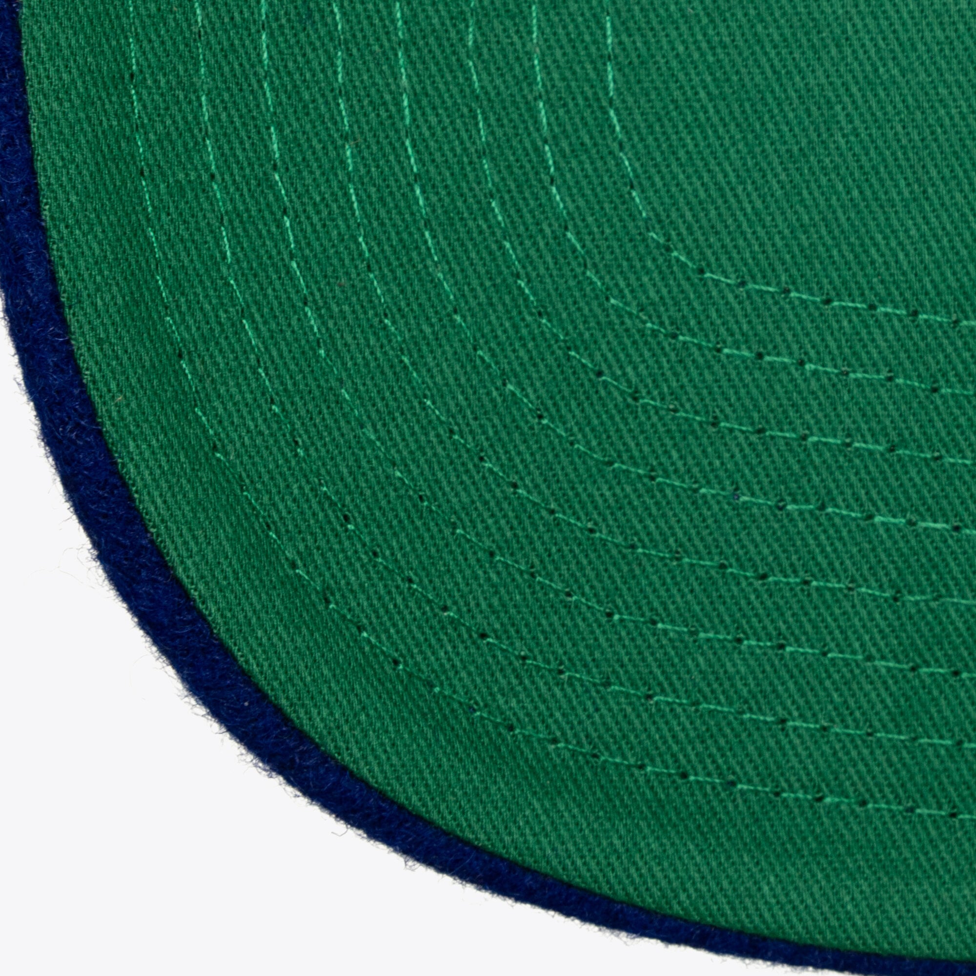 Casquette ajustable Mitchell & Ness crème Golden State Warriors Hardwood Classics Retro Roots Stripe Pro pour homme