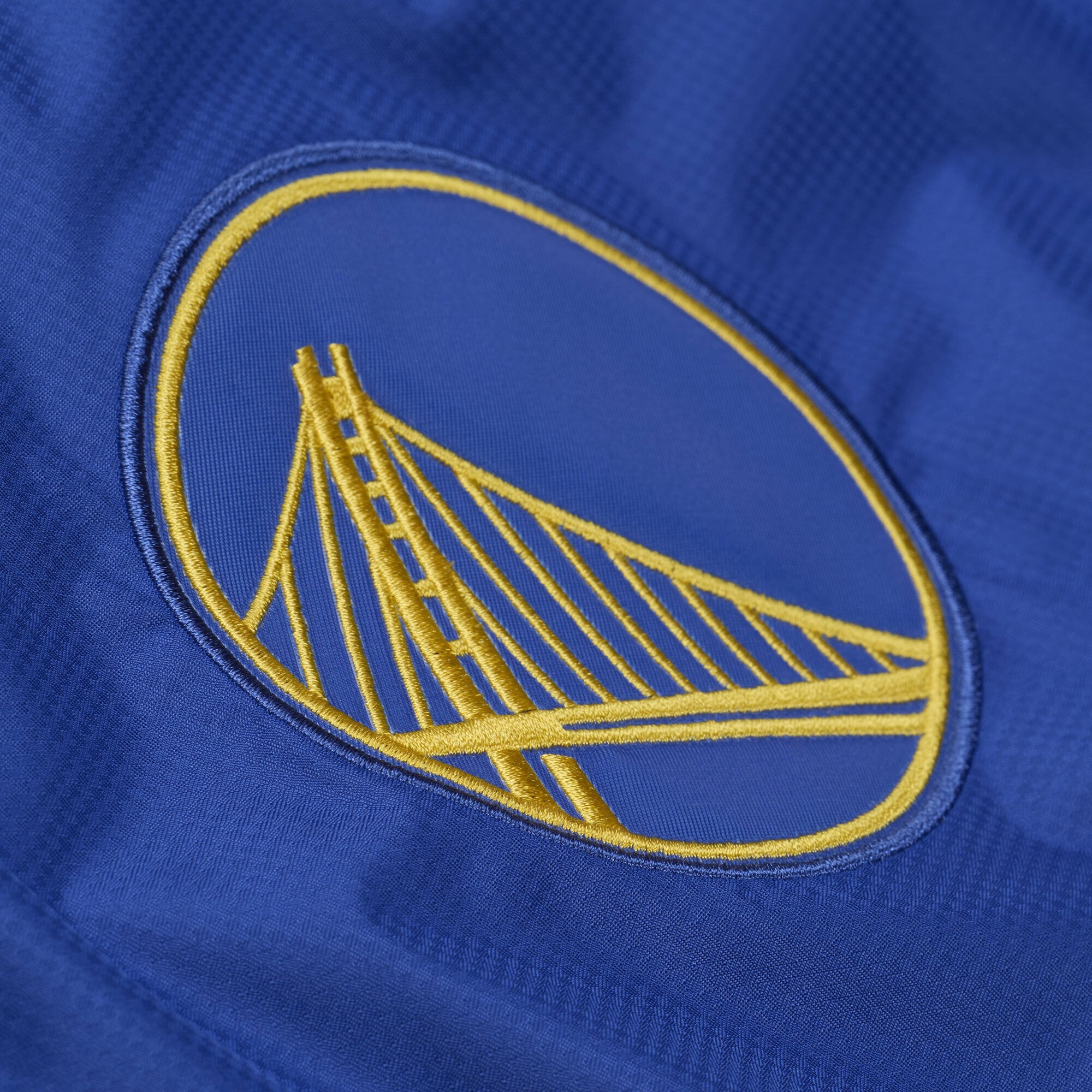 Veste coupe-vent demi-zip Mitchell & Ness Golden State Warriors à carreaux triples dorés pour homme