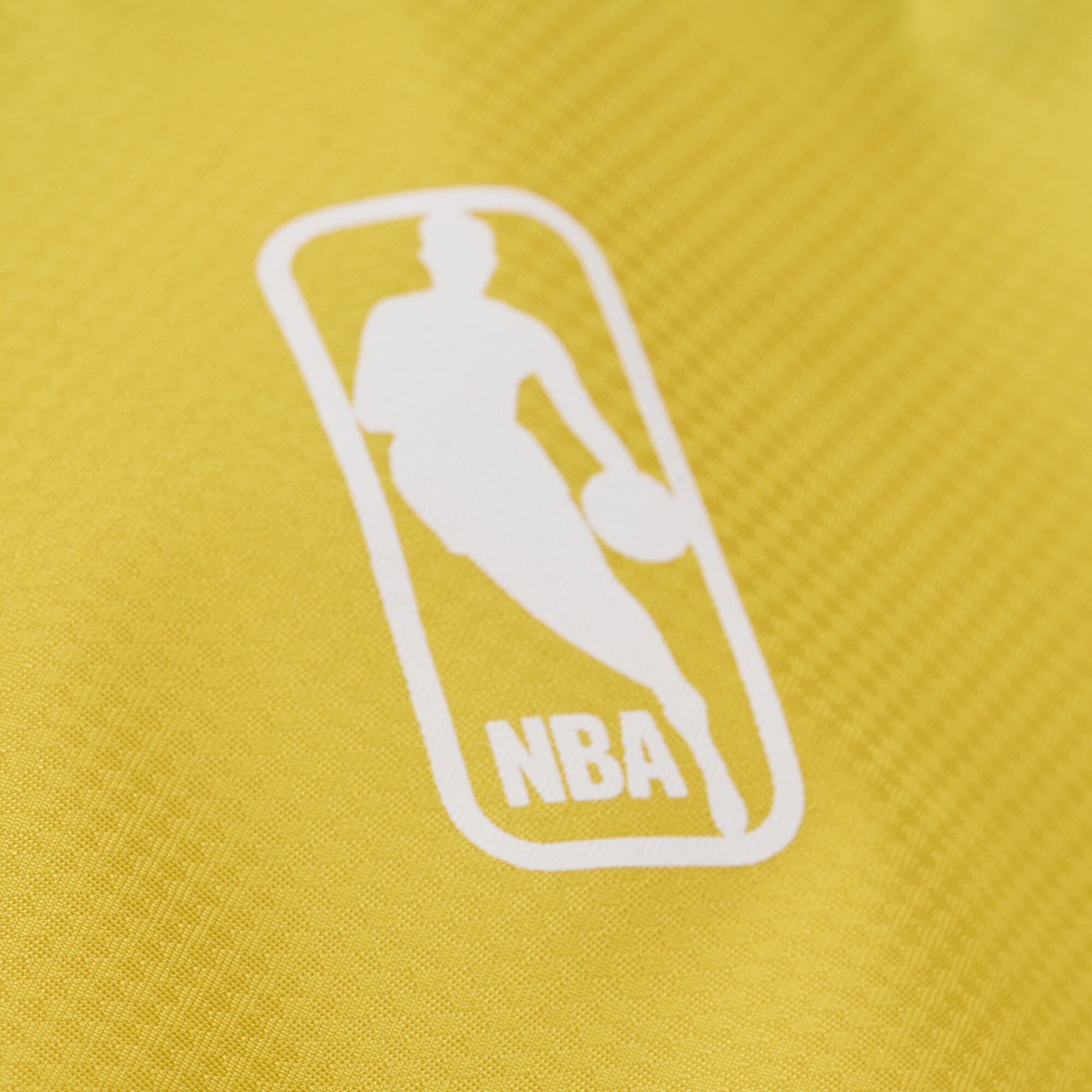Veste coupe-vent demi-zip Mitchell & Ness Golden State Warriors à carreaux triples dorés pour homme
