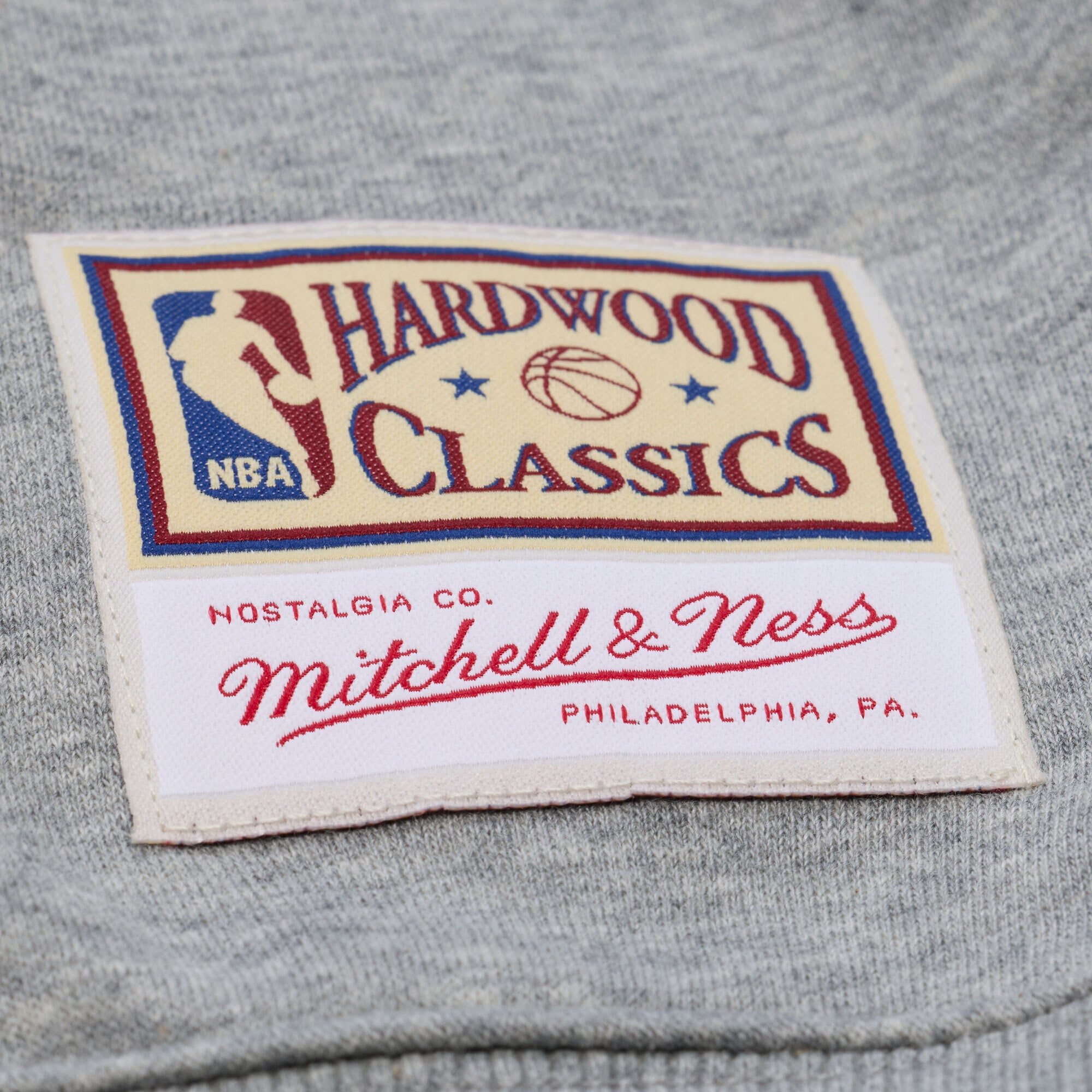 Men's Mitchell & Ness Heather Gray Golden State Warriors Walk-Off Fleece Sweatshirt