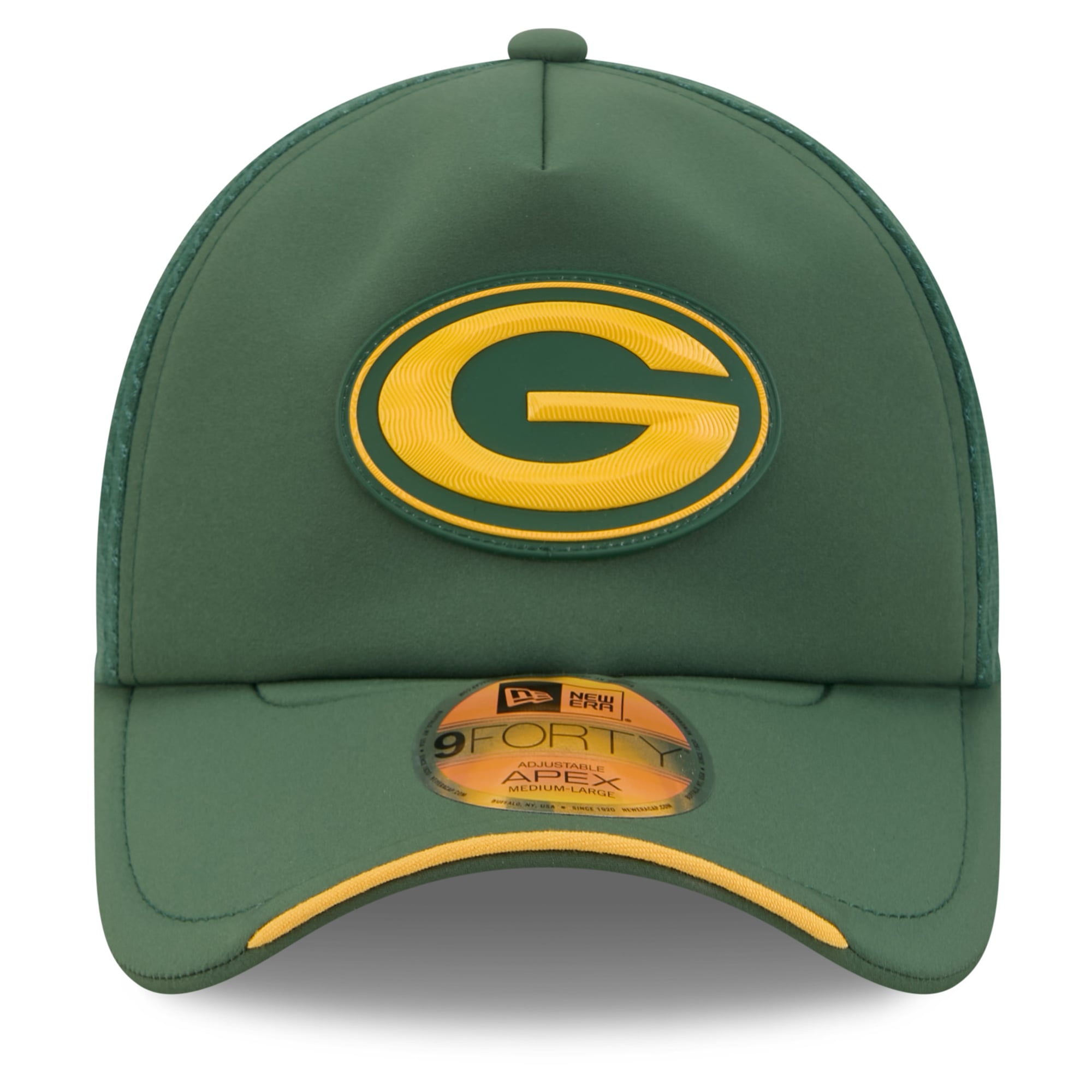 Men's New Era Green Green Bay Packers 2026 Sideline Apex 9FORTY Adjustable Trucker Hat