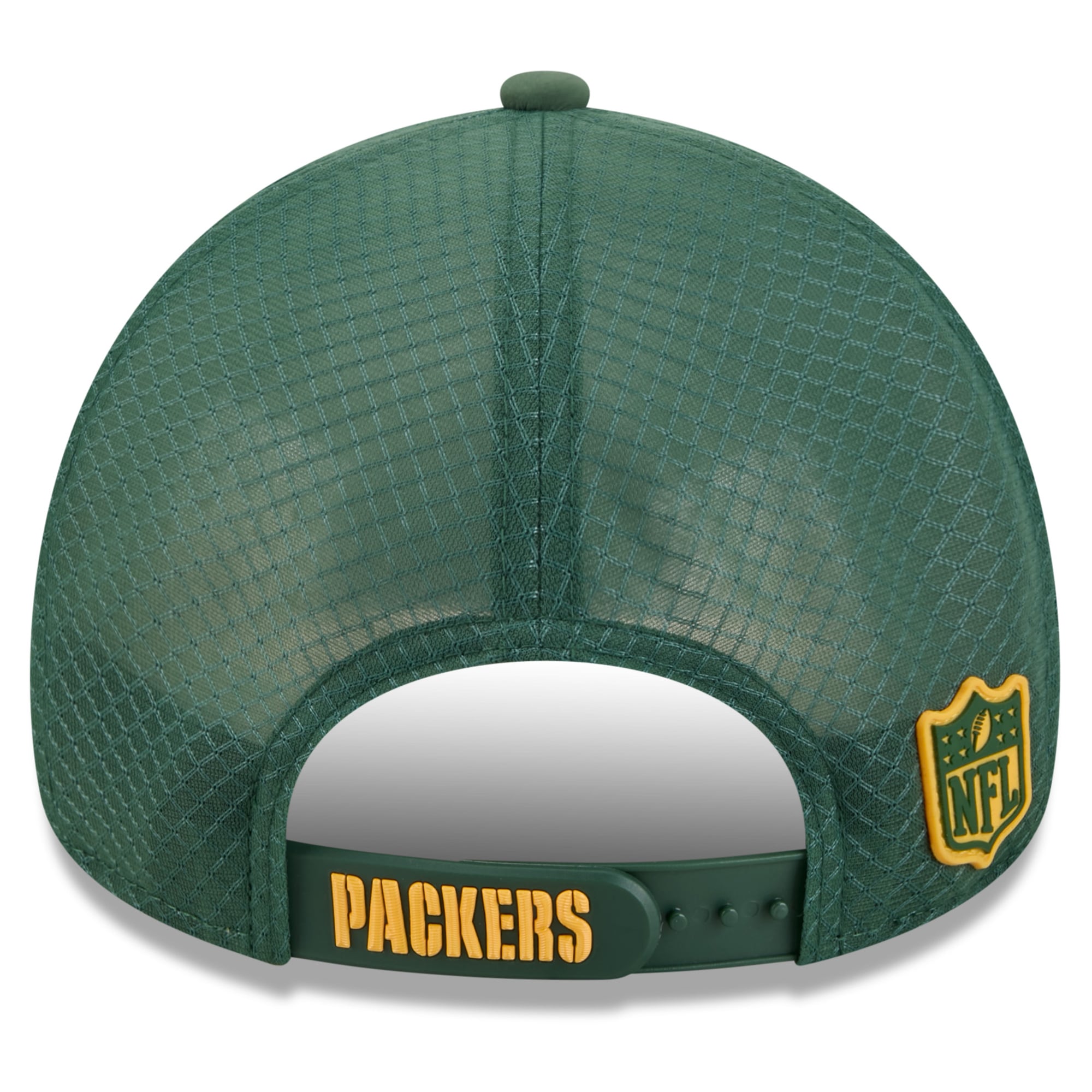 Men's New Era Green Green Bay Packers 2026 Sideline Apex 9FORTY Adjustable Trucker Hat