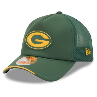 Green Bay Packers New Era 2026 Sideline Apex 9FORTY Adjustable Trucker Hat - Green