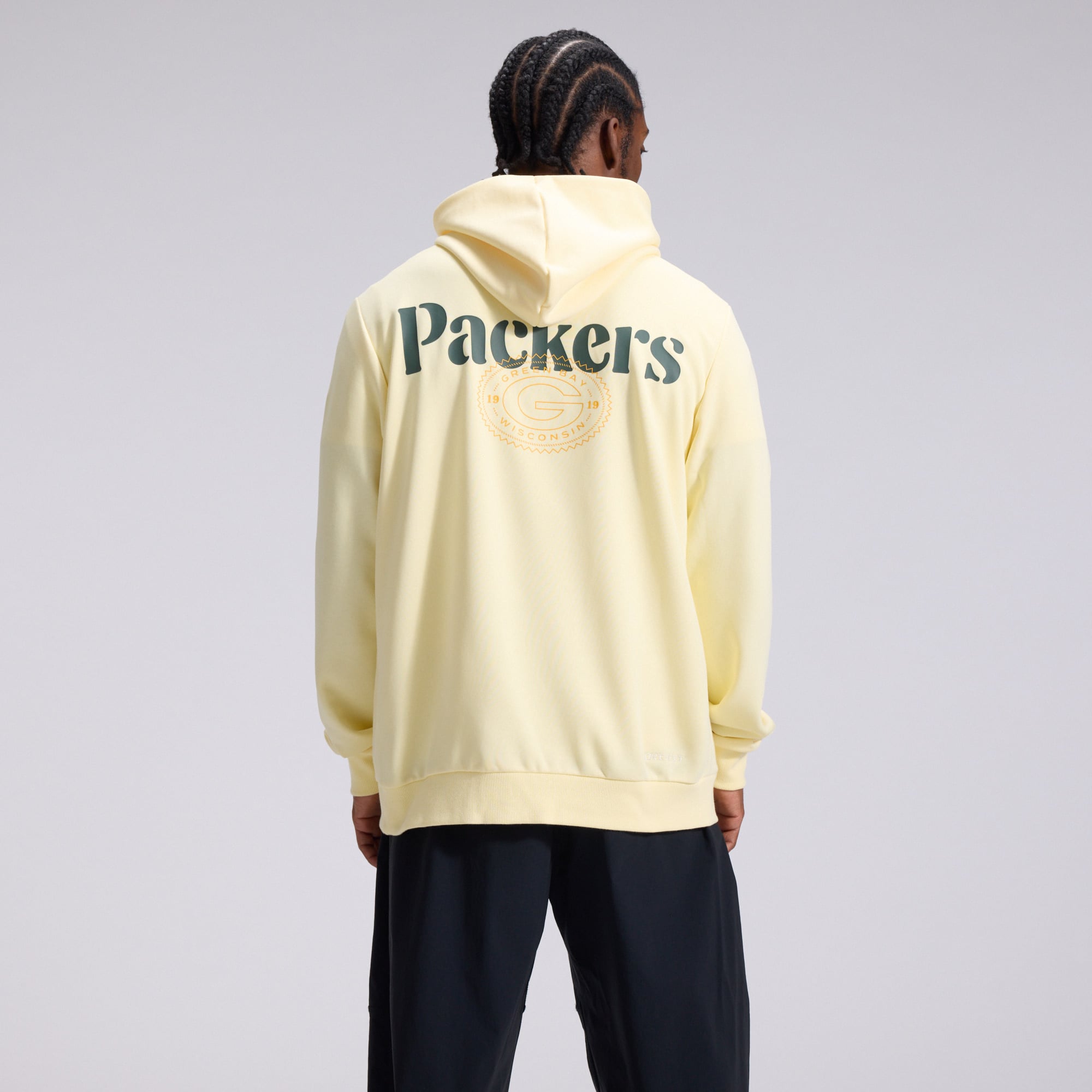 Sweat à capuche Nike Green Bay Packers 2026 Rivalries Collection Standard Issue Sideline pour homme, couleur crème.