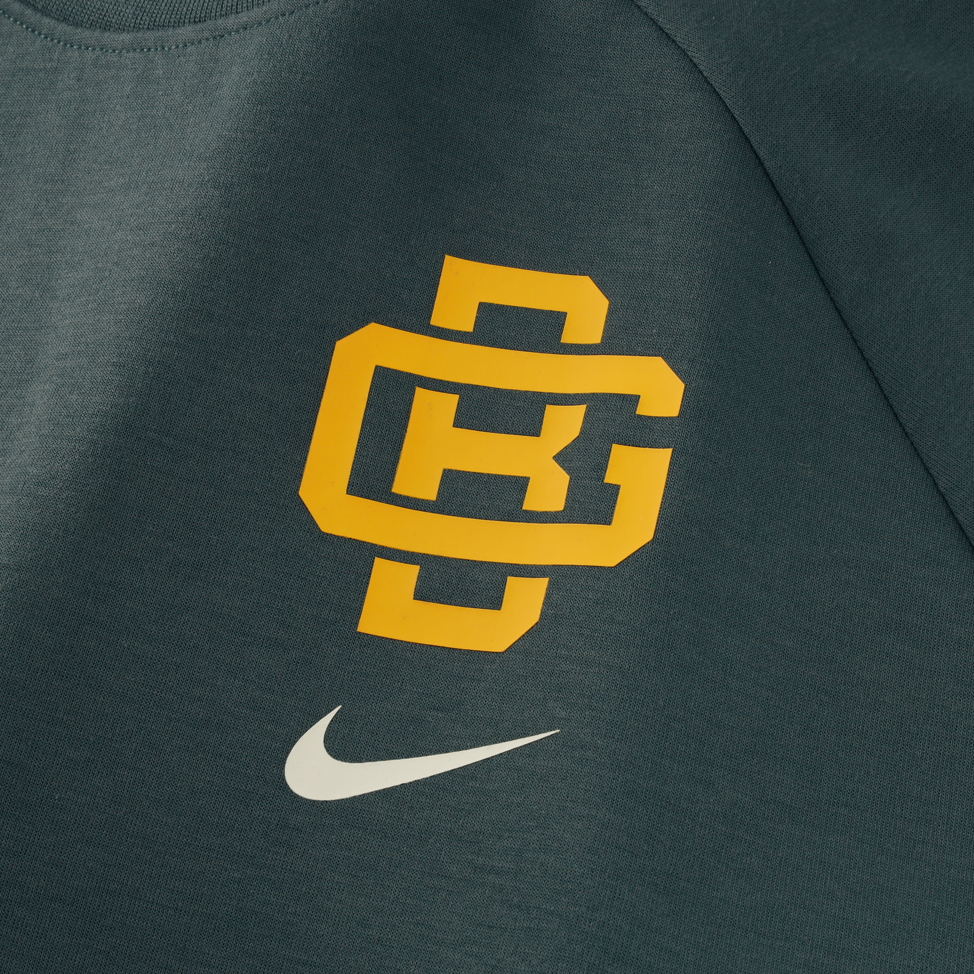 Men's Nike Green Bay Packers 2026 Rivalries Collection Dri-FIT Crew Sweatshirt