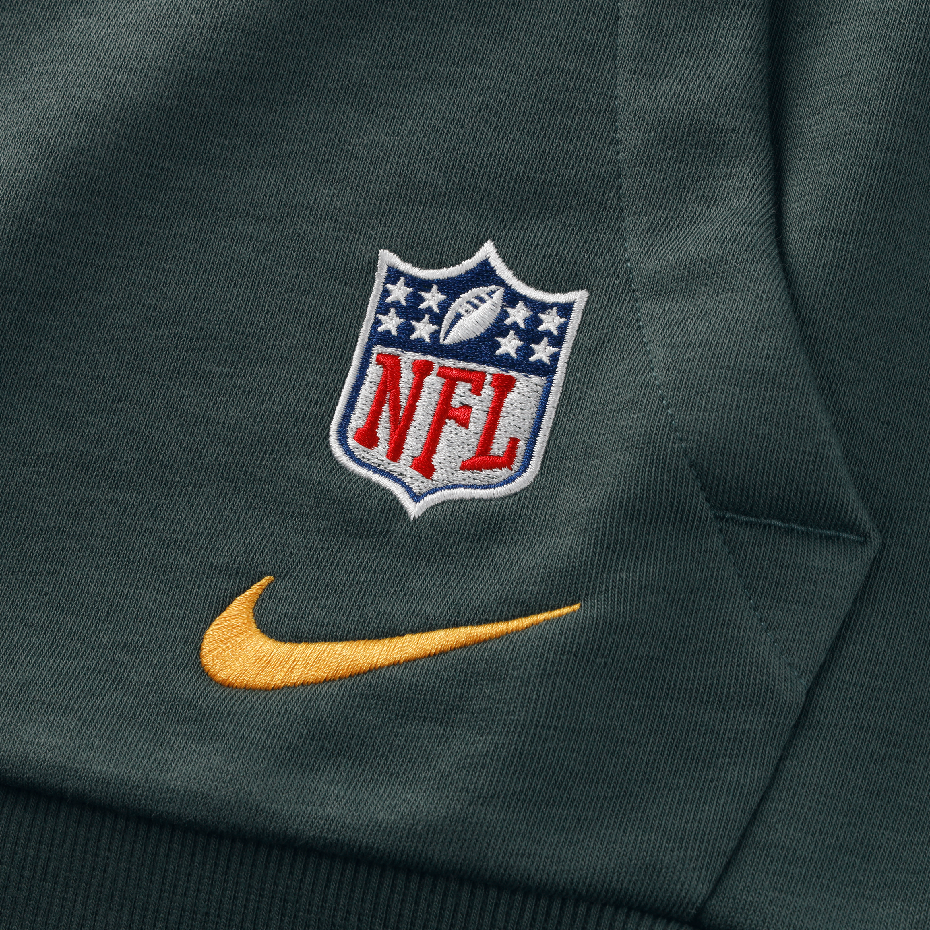 Men's Nike Green Bay Packers 2026 Rivalries Collection Sideline Sleeveless Fleece Hoodie
