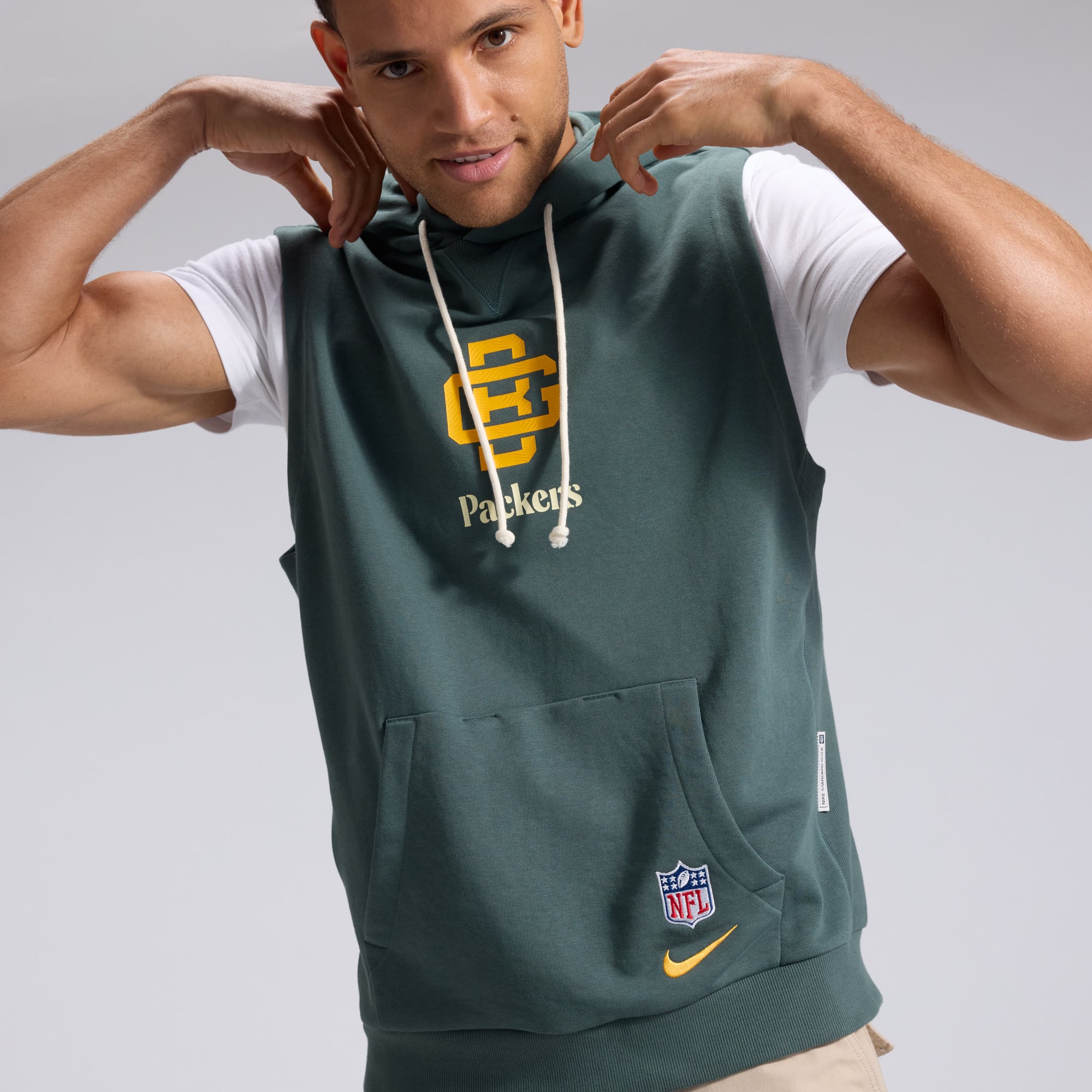 Men's Nike Green Bay Packers 2026 Rivalries Collection Sideline Sleeveless Fleece Hoodie