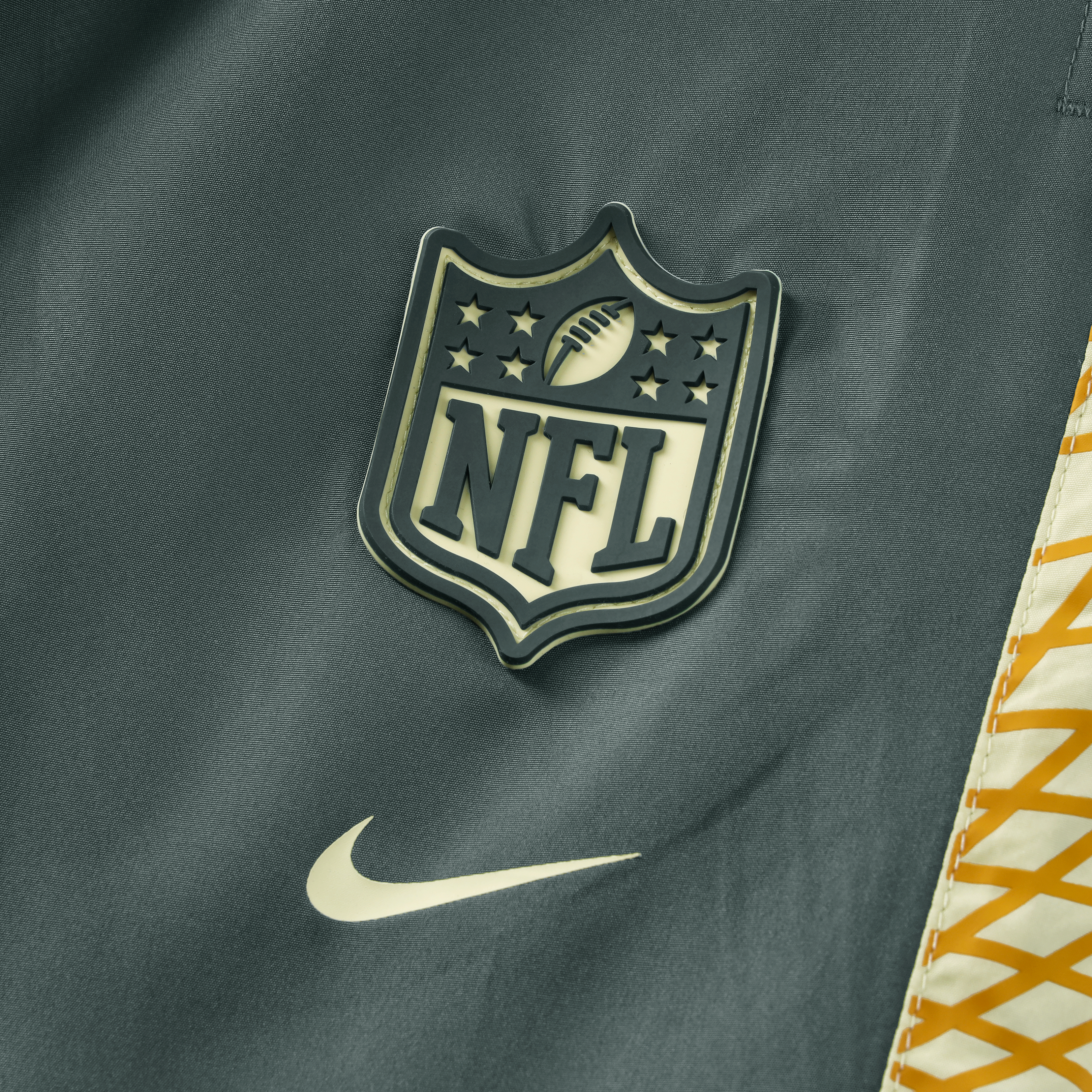 Pantalon coupe-vent Nike vert Green Bay Packers collection Rivalries 2026 pour homme