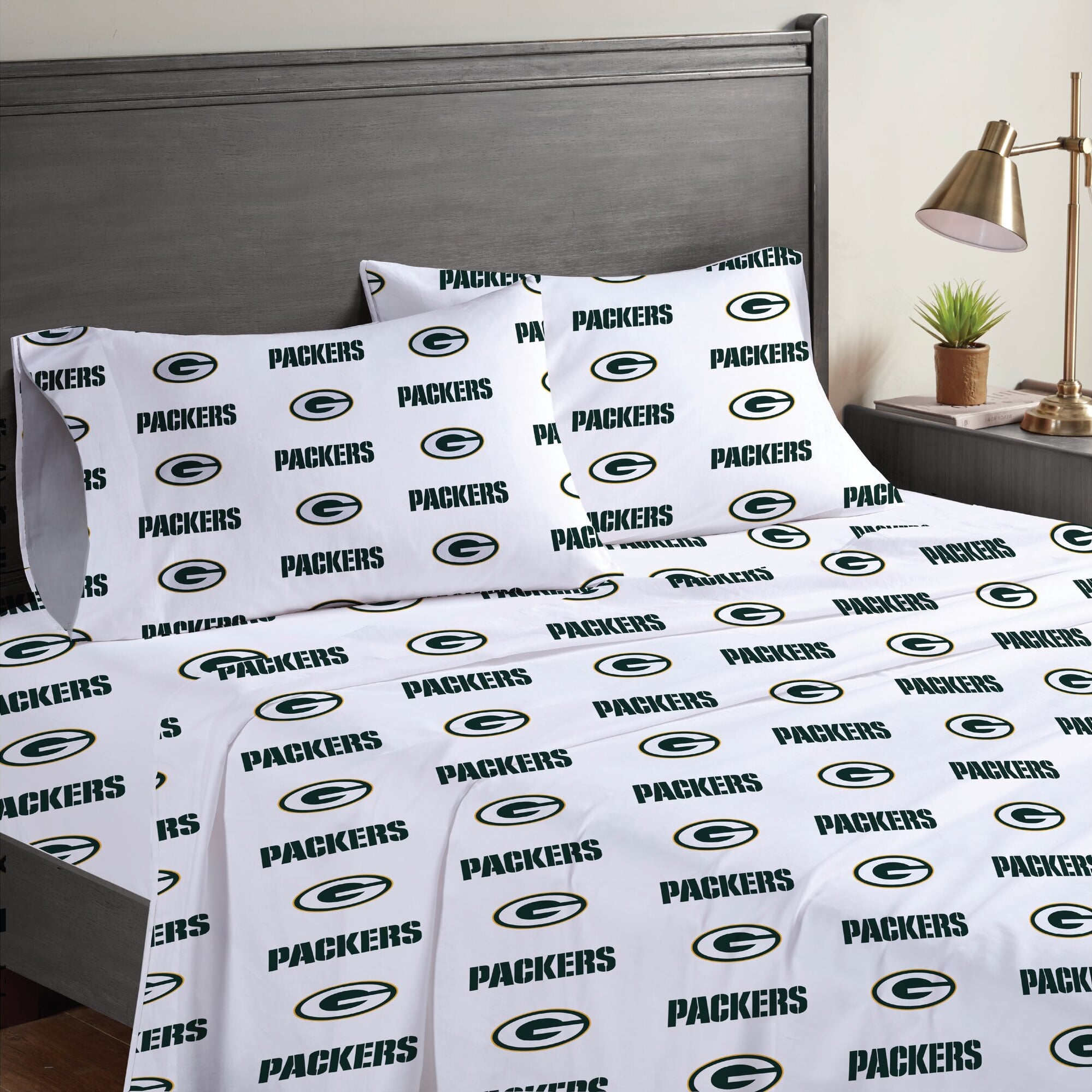 Pegasus Green Bay Packers Four-Piece Queen Sheet Set
