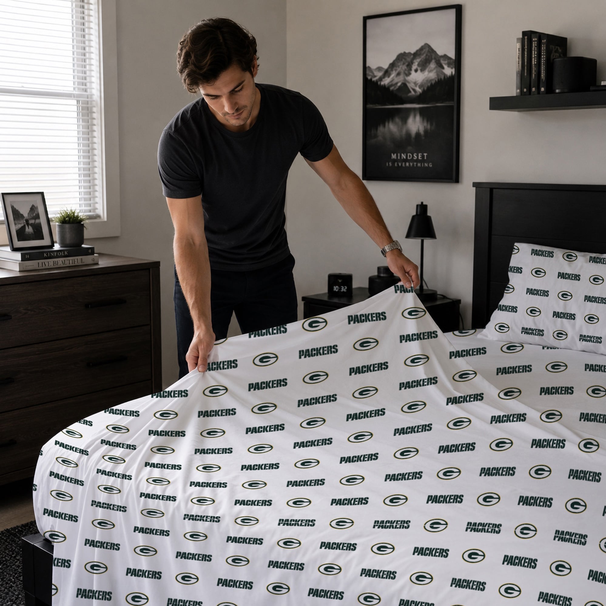 Pegasus Green Bay Packers Three-Piece Twin Sheet Set