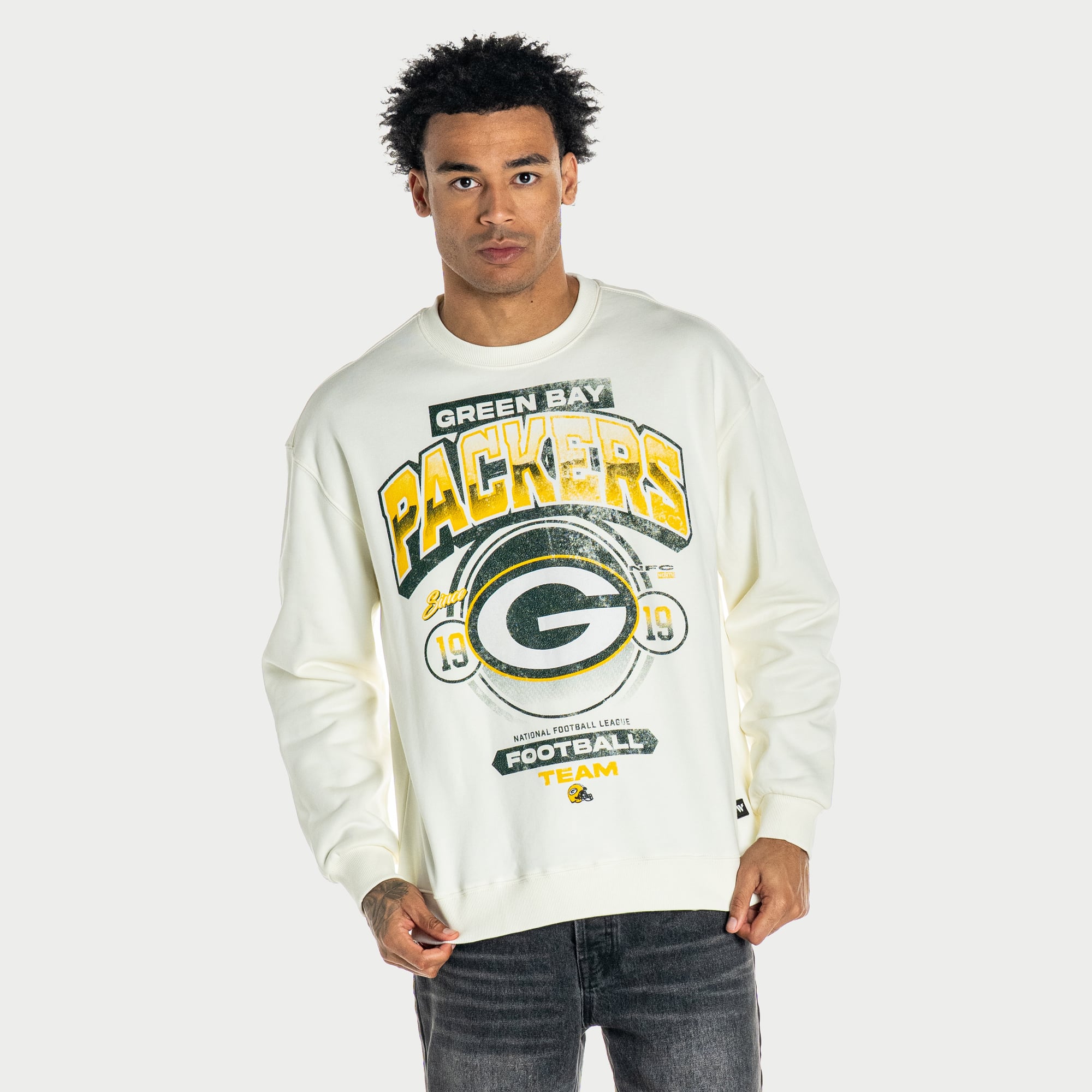 Sweat-shirt unisexe The Wild Collective crème à motif Green Bay Packers