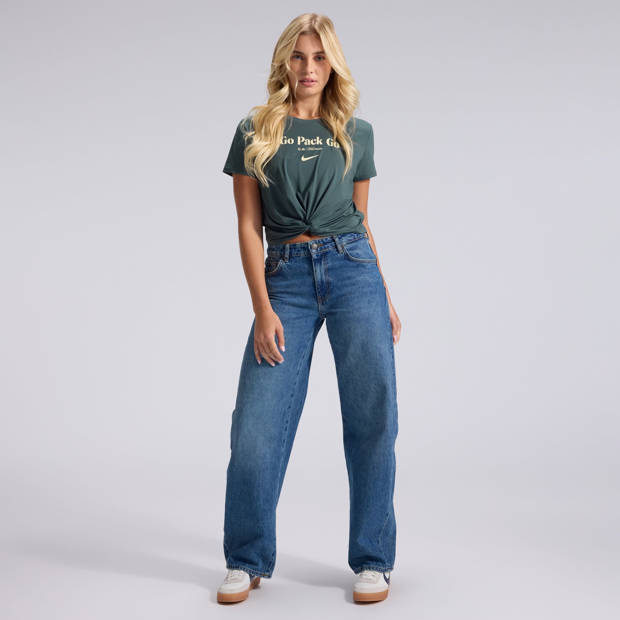Women's Nike Green Bay Packers 2026 Rivalries Collection Classic Twist Cropped T-Shirt