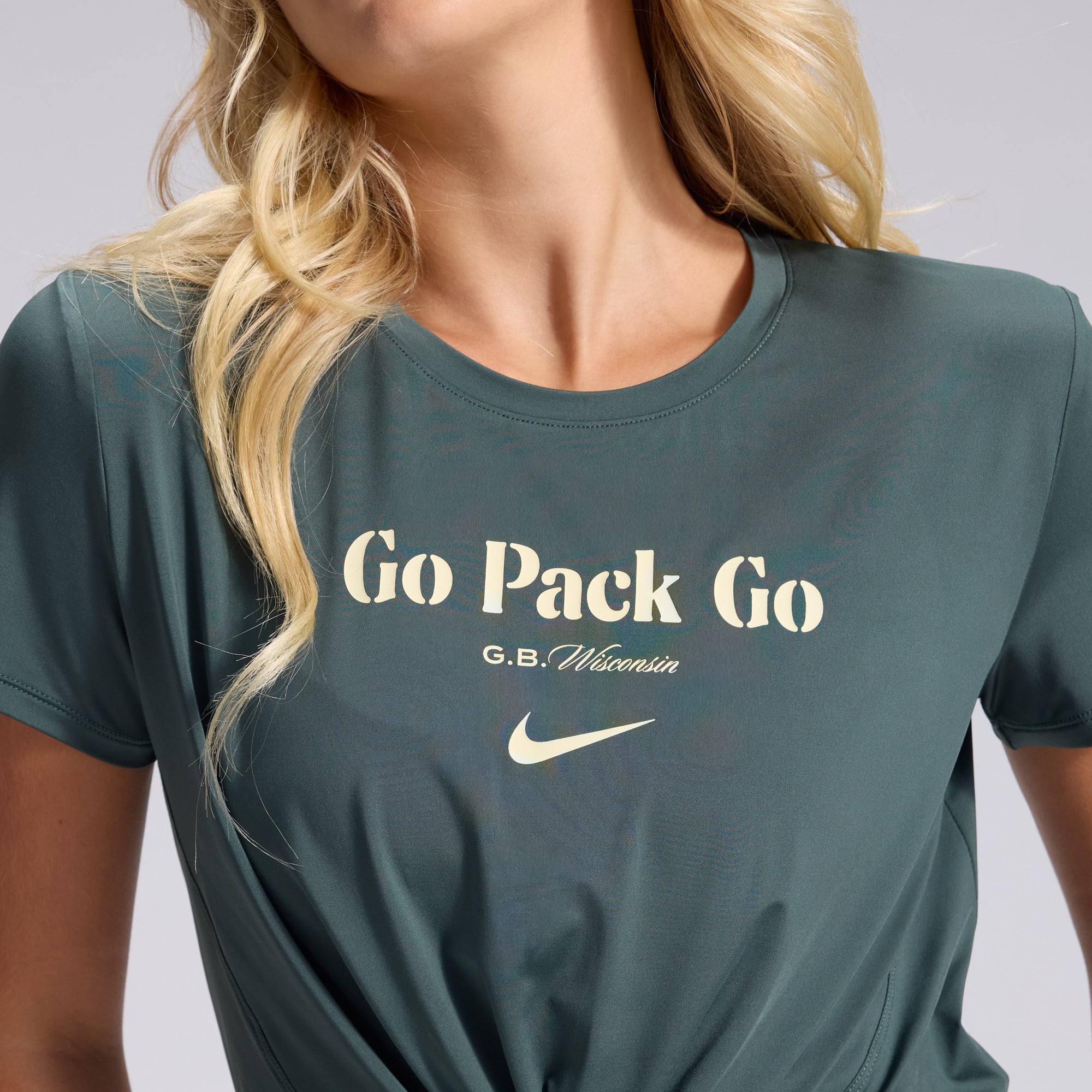 Women's Nike Green Bay Packers 2026 Rivalries Collection Classic Twist Cropped T-Shirt