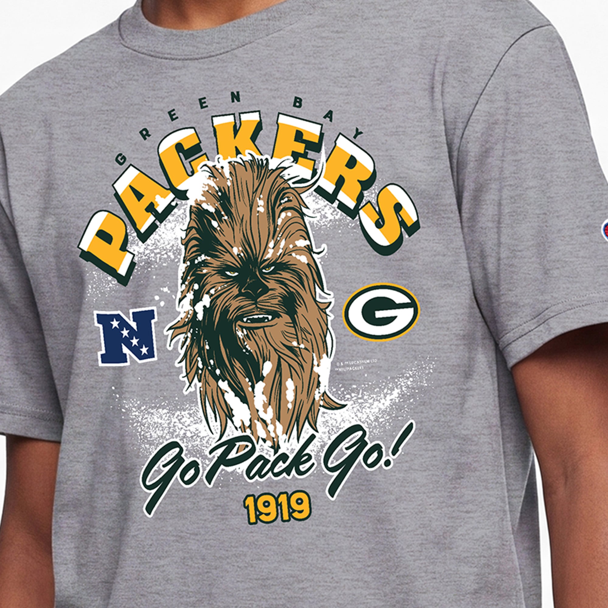 Youth Disney x Champion Heather Gray Green Bay Packers Chewbacca T-Shirt