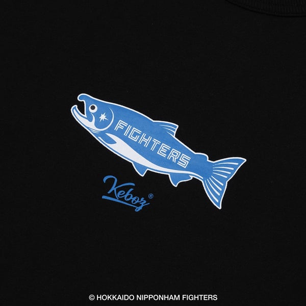 FIGHTERS × KEBOZ SHAKEMARU SS TEE（ブラック）