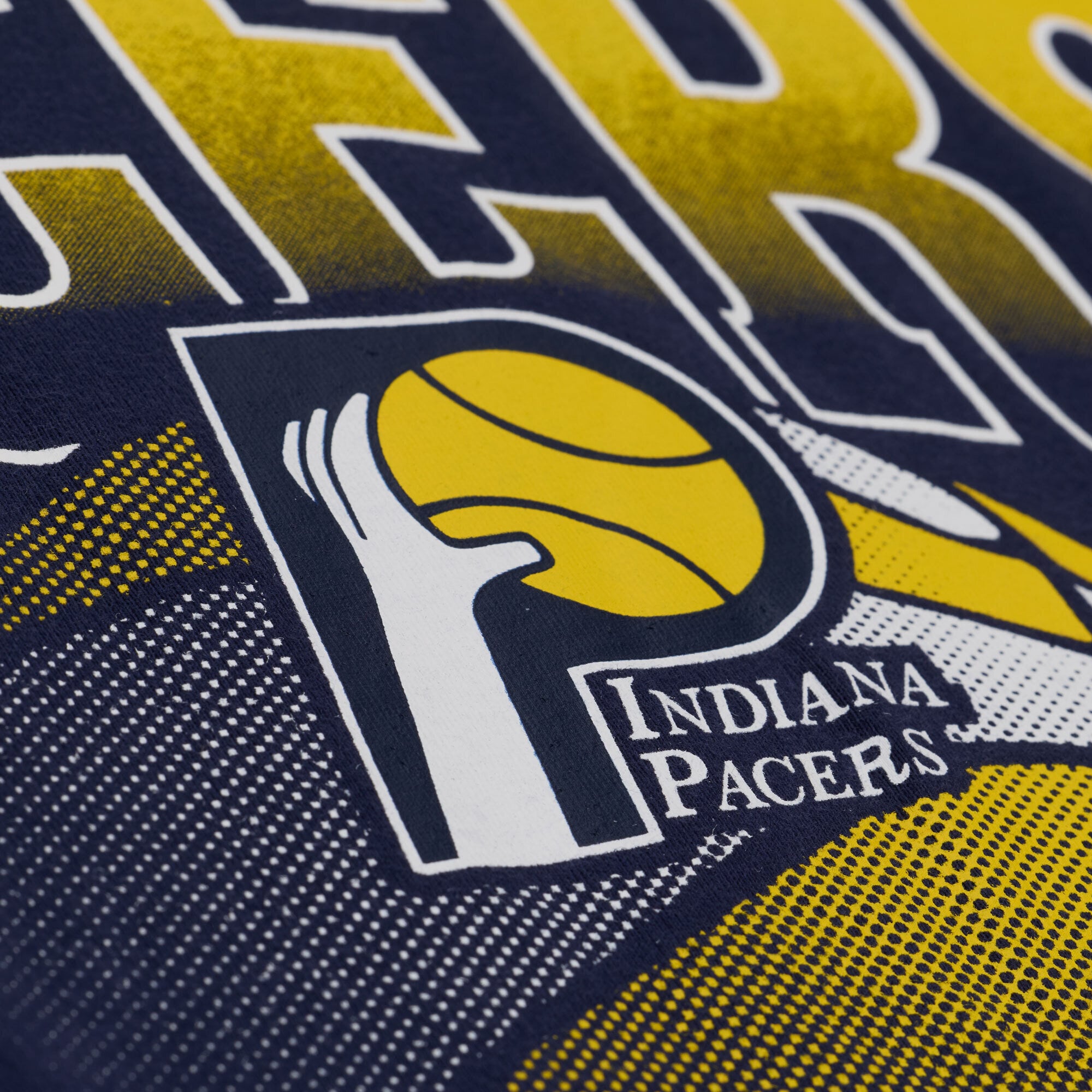 T-shirt graphique Mitchell & Ness bleu marine Indiana Pacers pour homme