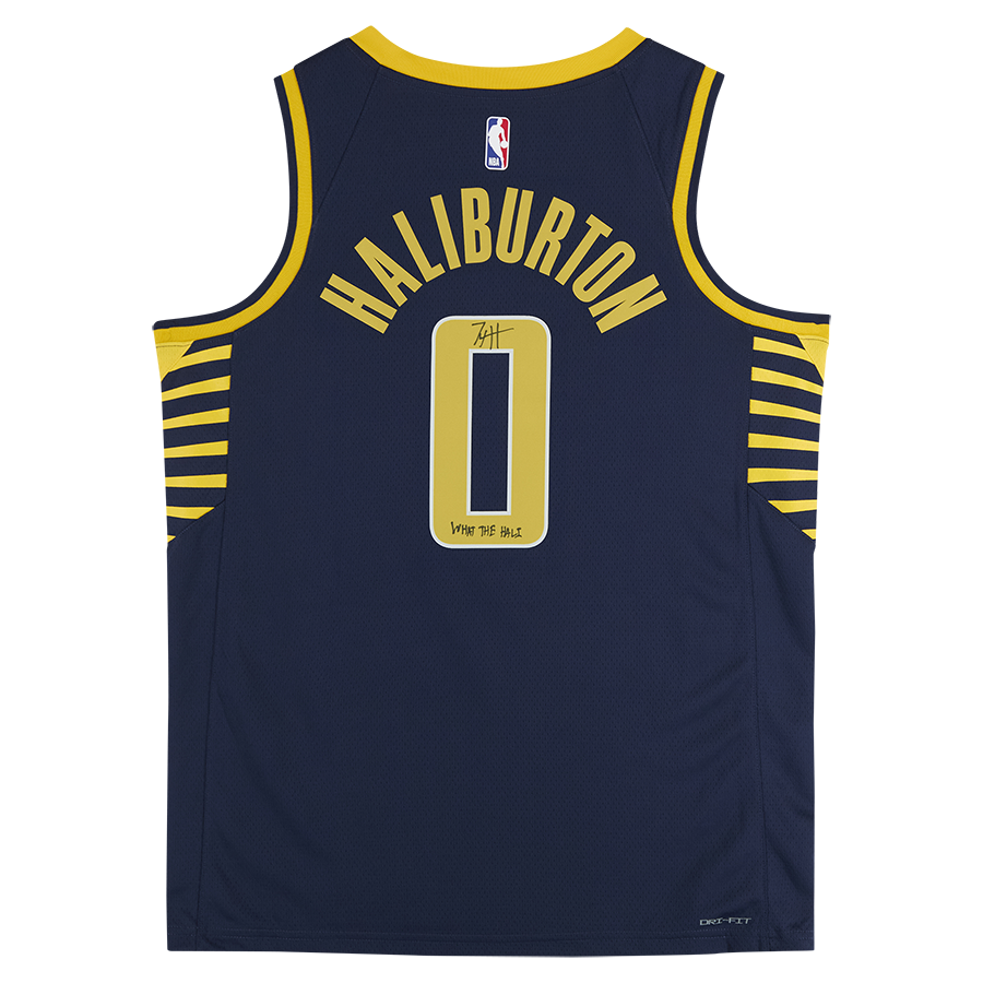 Maillot Nike Icon Swingman bleu marine dédicacé par Tyrese Haliburton des Indiana Pacers avec inscription « What the Hali »