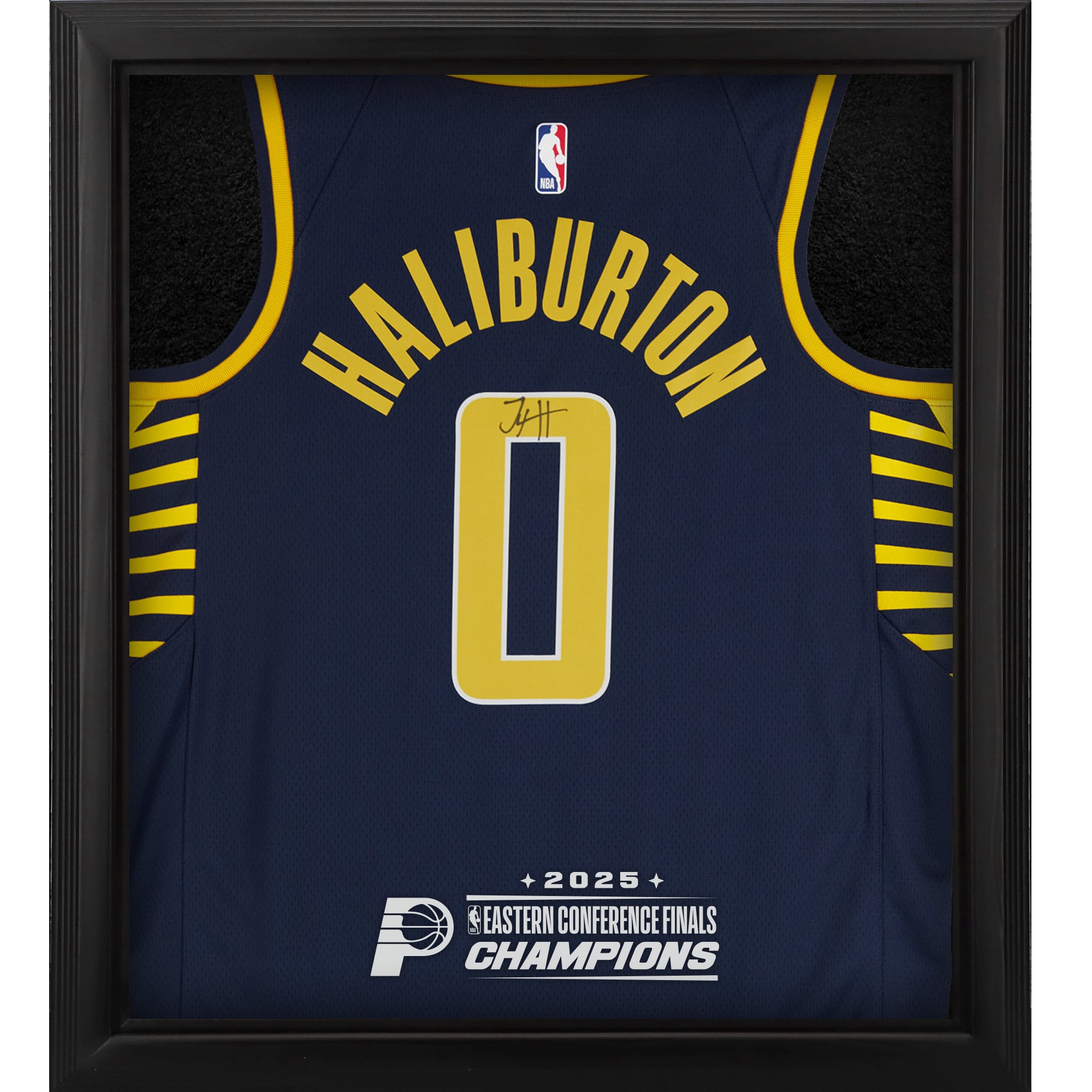 Maillot Nike Icon Swingman bleu marine dédicacé par Tyrese Haliburton des Indiana Pacers, Shadowbox avec logo des champions de la Conférence Est de la NBA 2025