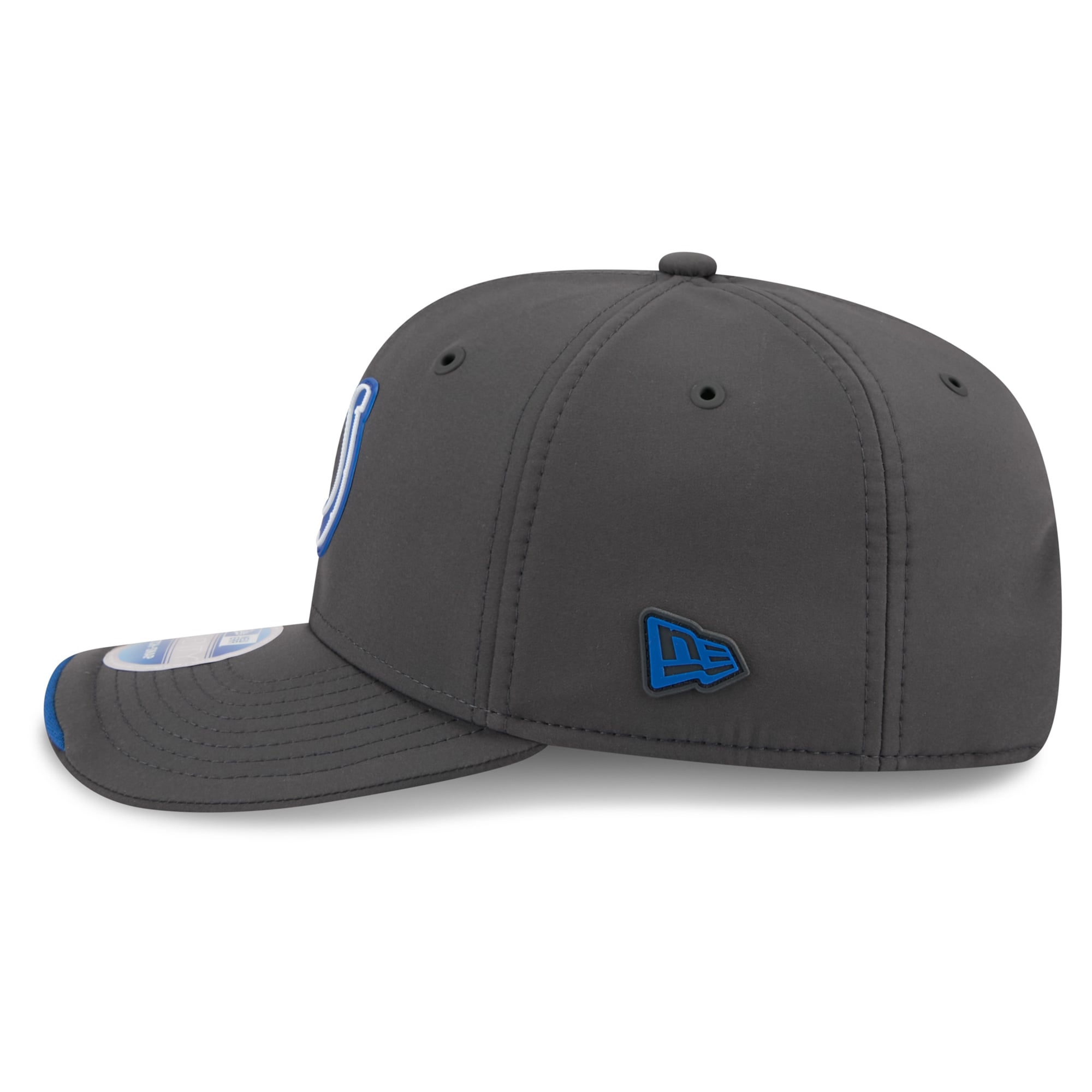 Casquette ajustable New Era Charcoal Indianapolis Colts 2026 Sideline pour temps froid 9SEVENTY