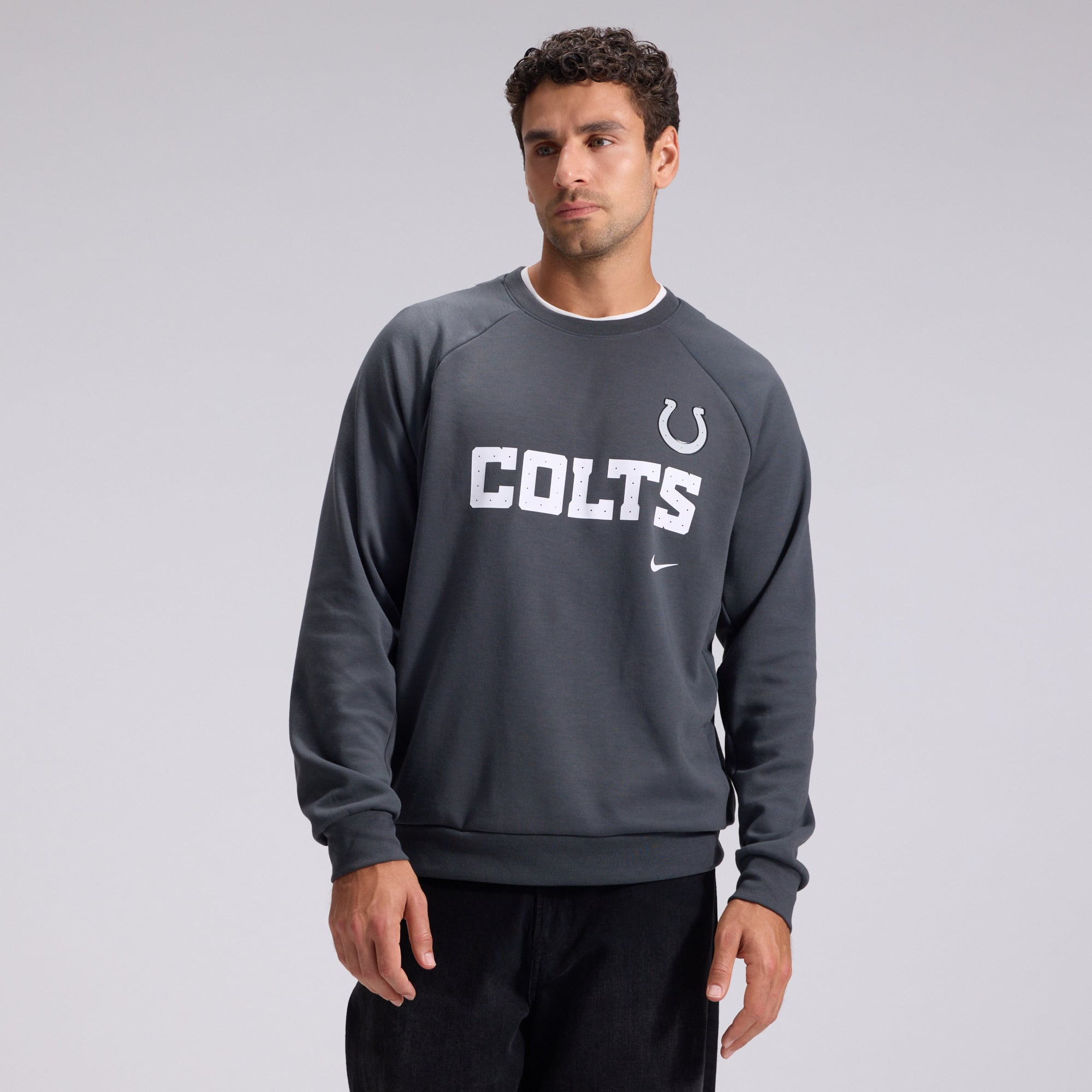 Sweat-shirt Nike Dri-FIT pour homme, coloris anthracite, collection Indianapolis Colts 2026 Rivalries