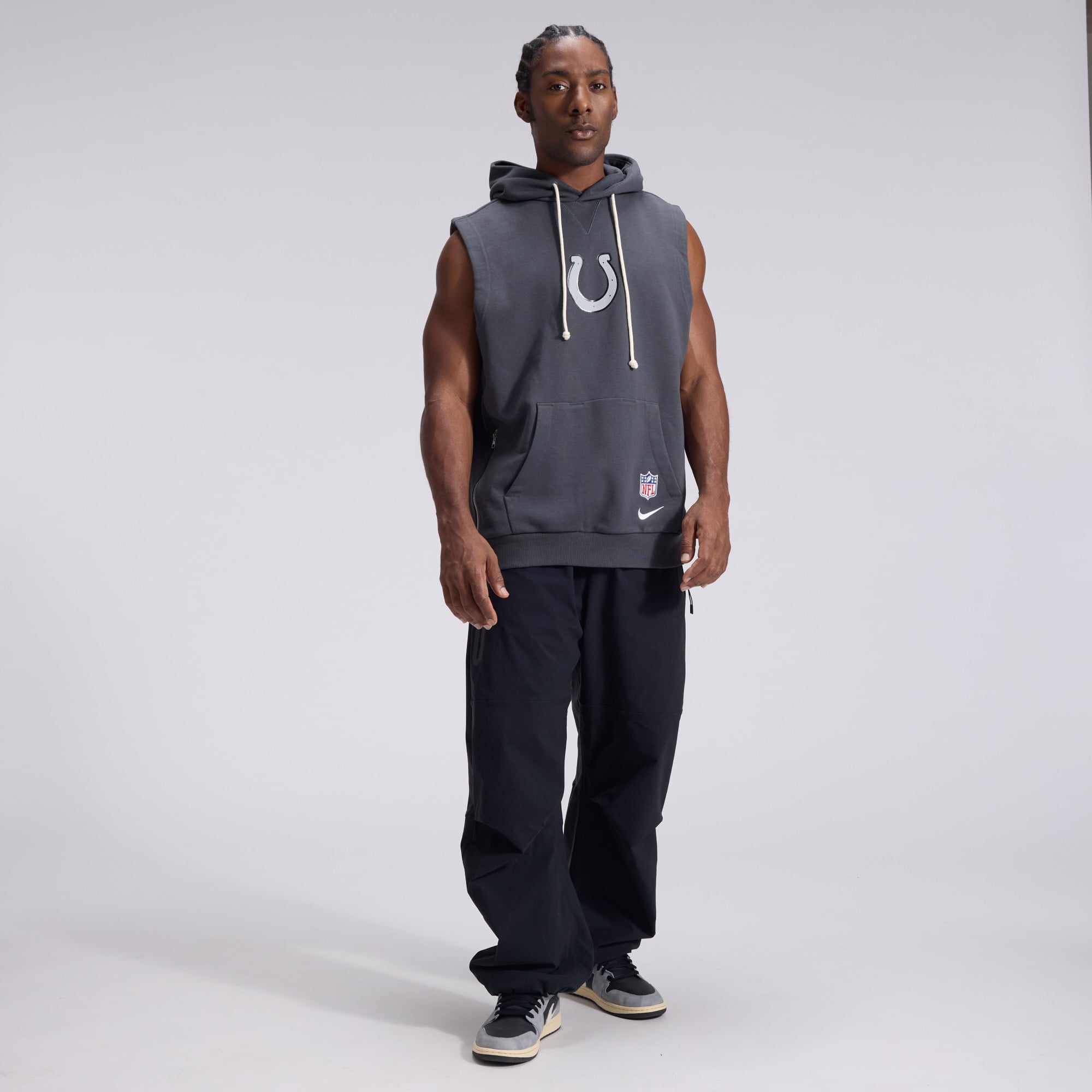 Men's Nike  Anthracite Indianapolis Colts 2026 Rivalries Collection Sideline Sleeveless Fleece Hoodie