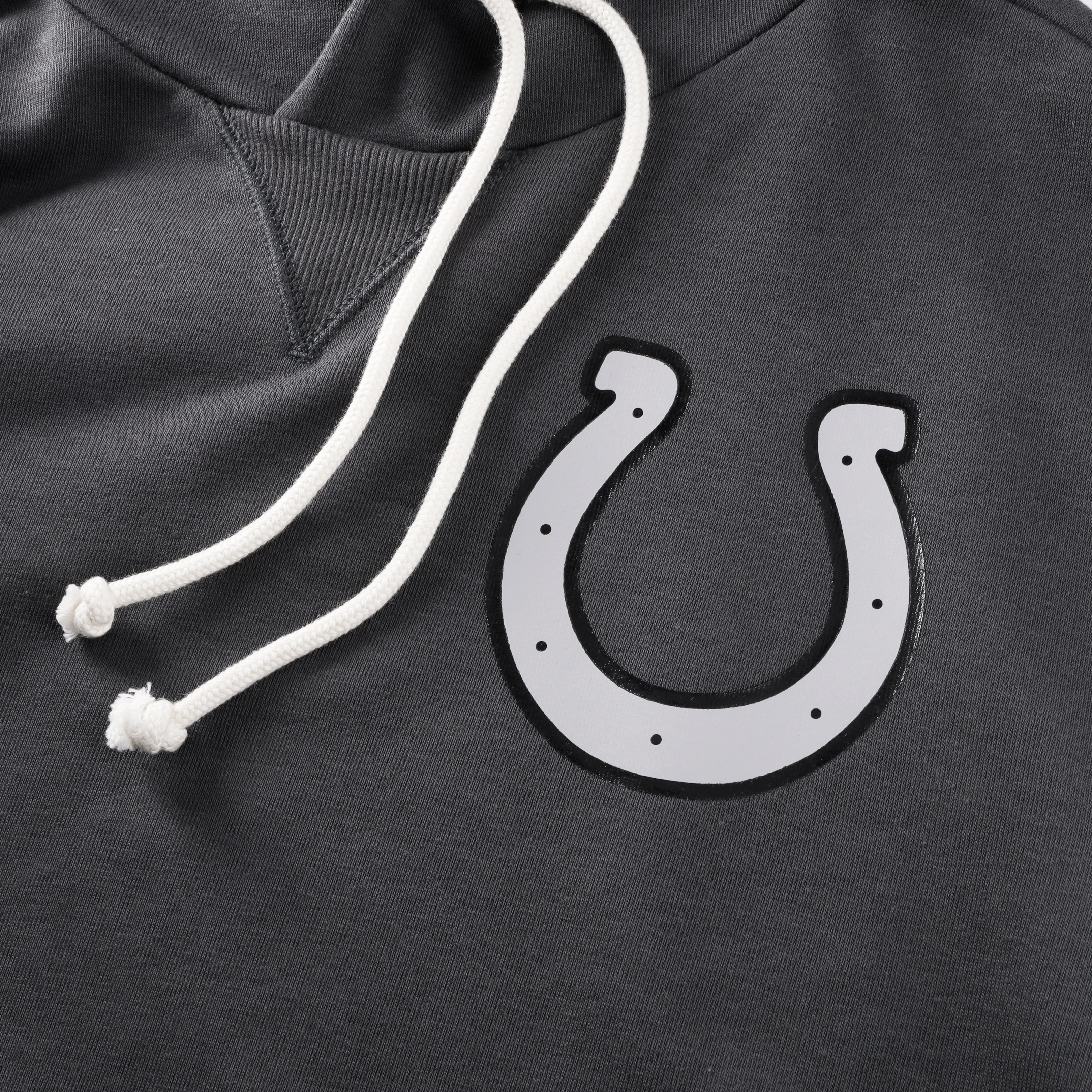 Men's Nike  Anthracite Indianapolis Colts 2026 Rivalries Collection Standard Issue Sideline Pullover Hoodie