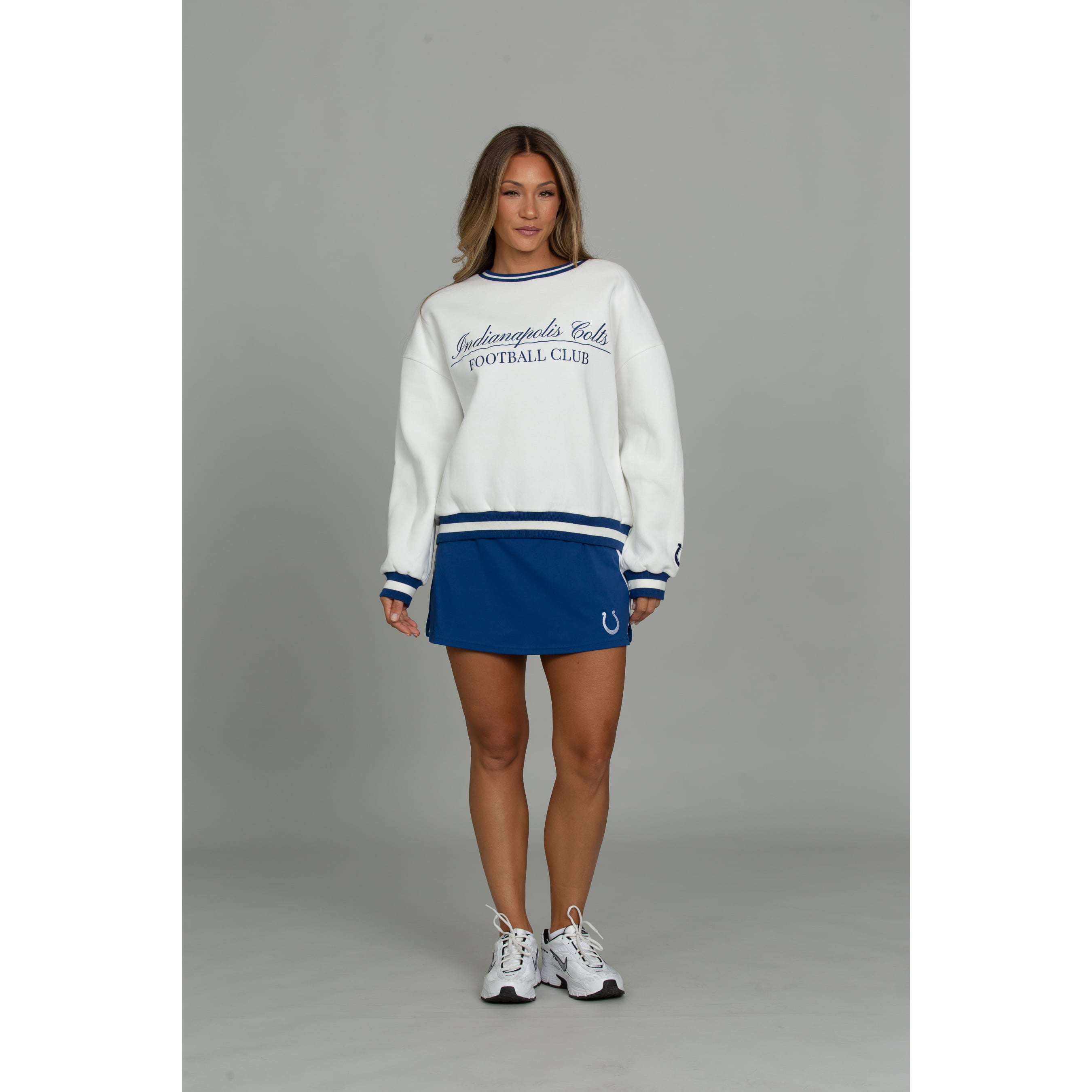 Sweat-shirt crème pour femme Indianapolis Colts x Gold Hinge Football Club
