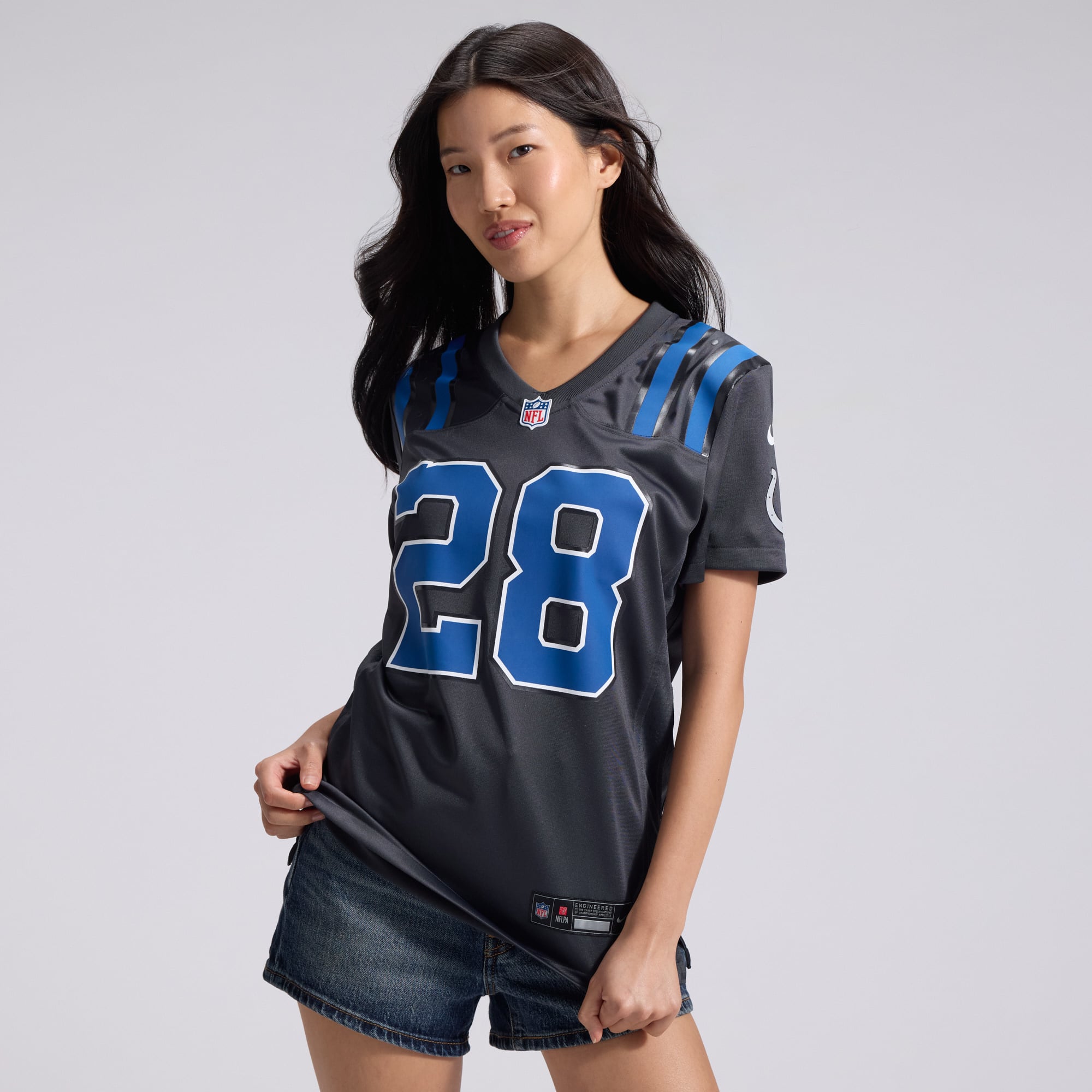 Maillot de match Nike Jonathan Taylor Anthracite pour femme, collection Indianapolis Colts 2026 Rivalries