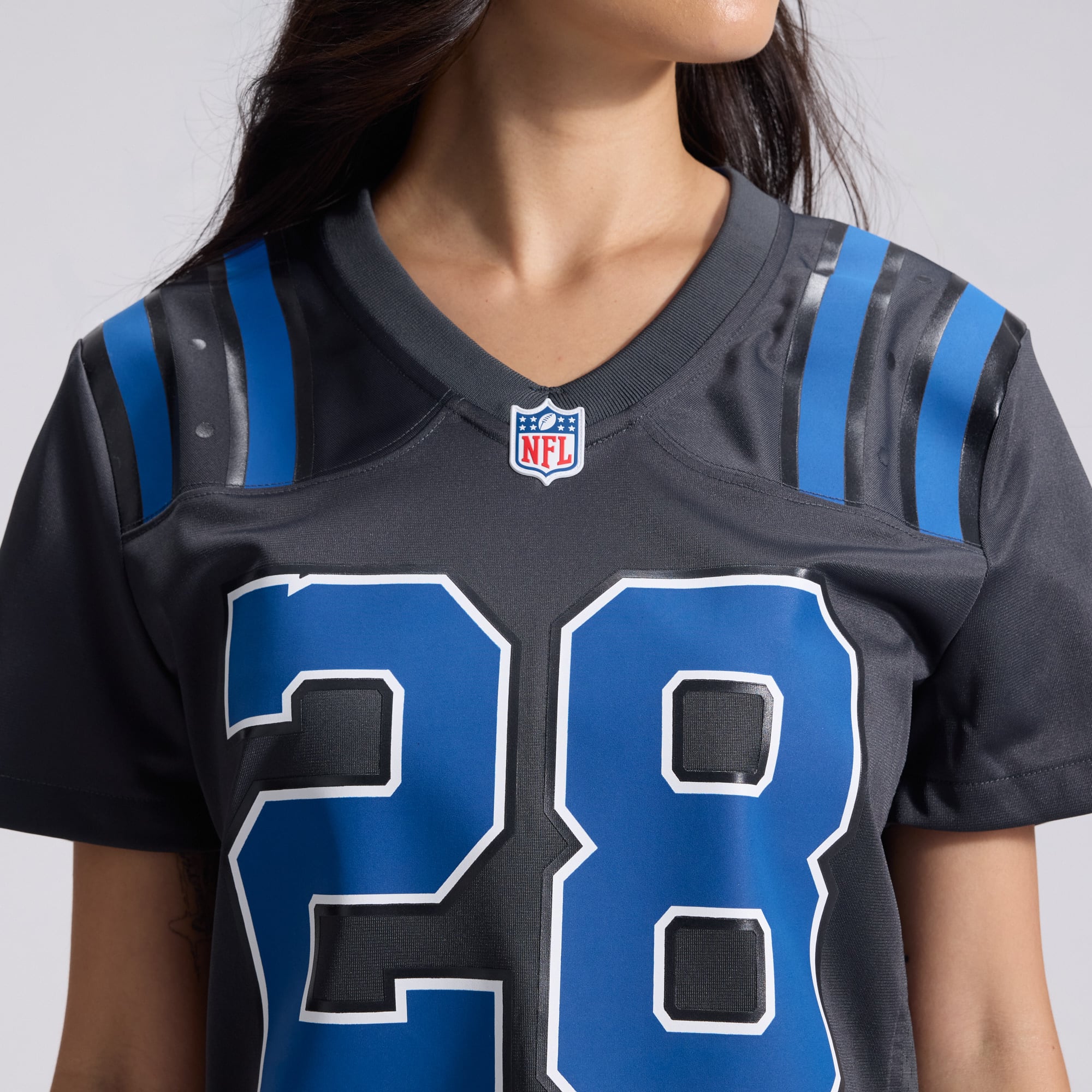Maillot de match Nike Jonathan Taylor Anthracite pour femme, collection Indianapolis Colts 2026 Rivalries