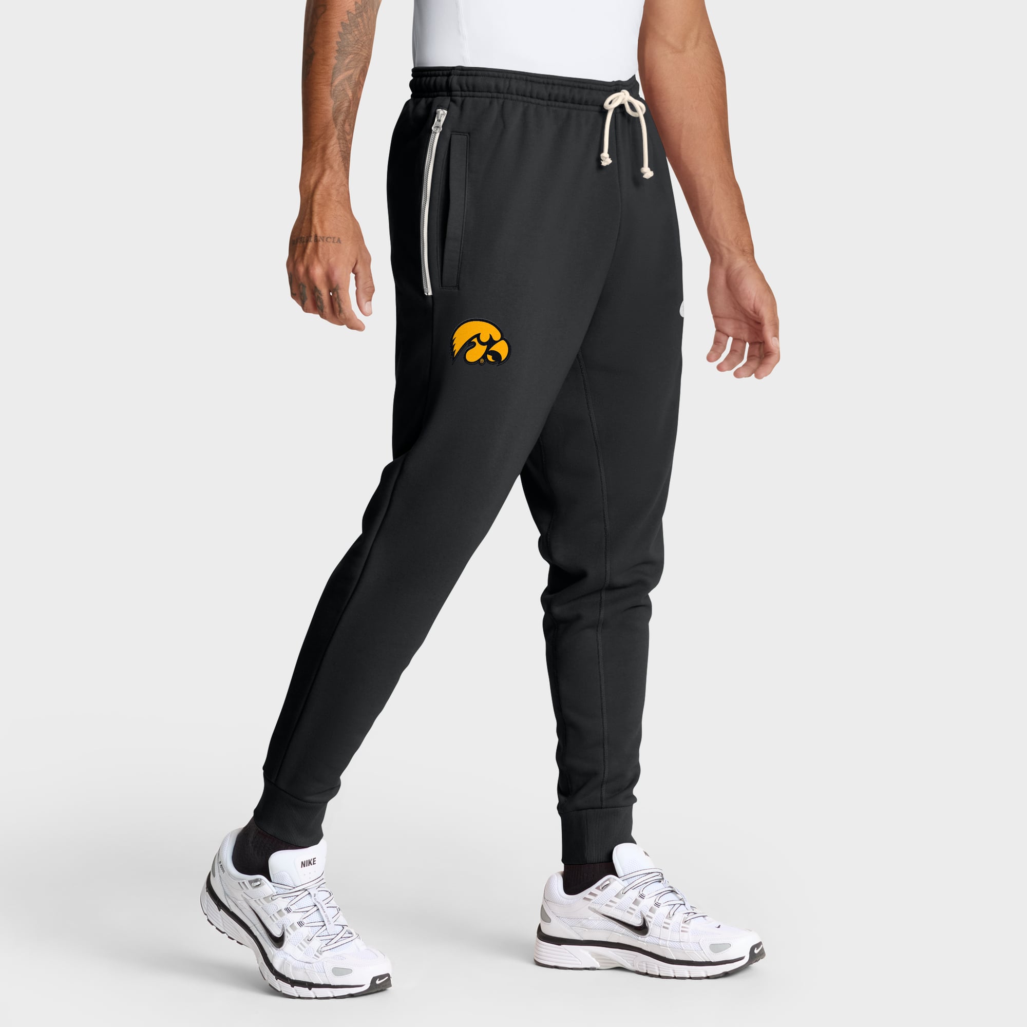 Men's Nike Black Iowa Hawkeyes Sideline Standard Issue Dri-FIT Taper Pants