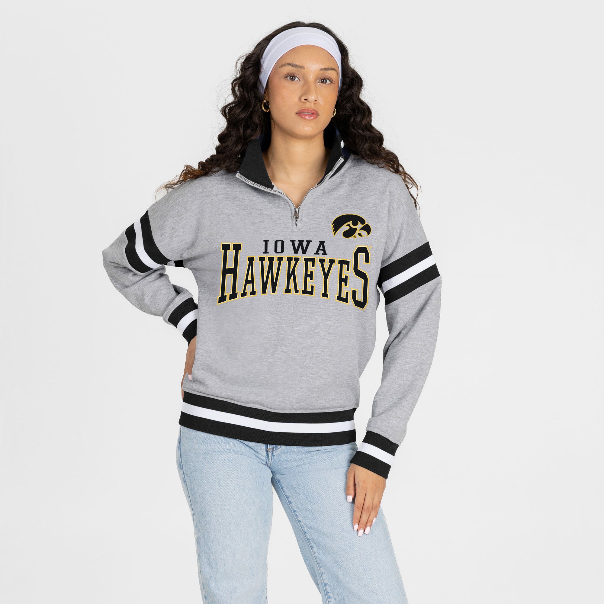 Pull à col zippé gris Iowa Hawkeyes « Hold the Line » pour femme, collection Gameday Couture