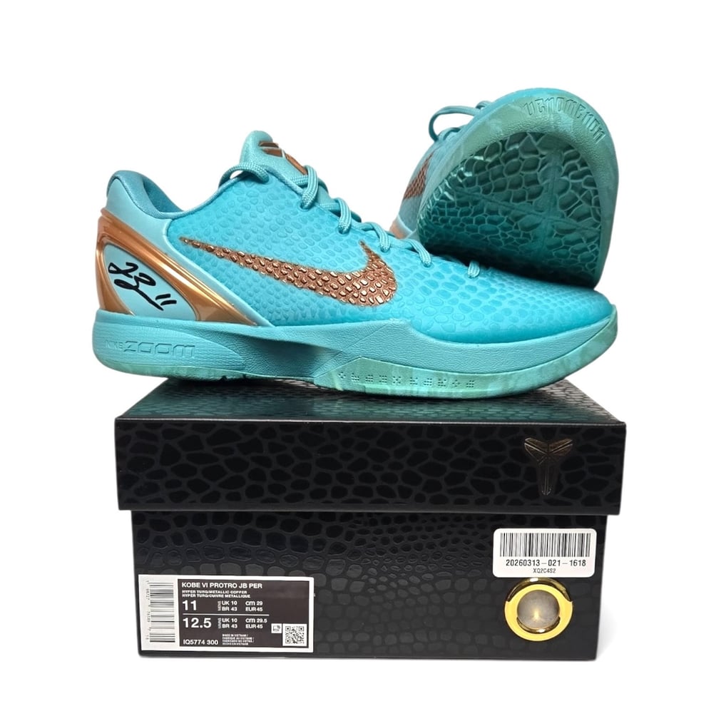 Jalen Brunson Signed Nike Kobe 6 Pronto Statue of Liberty  display picture 3