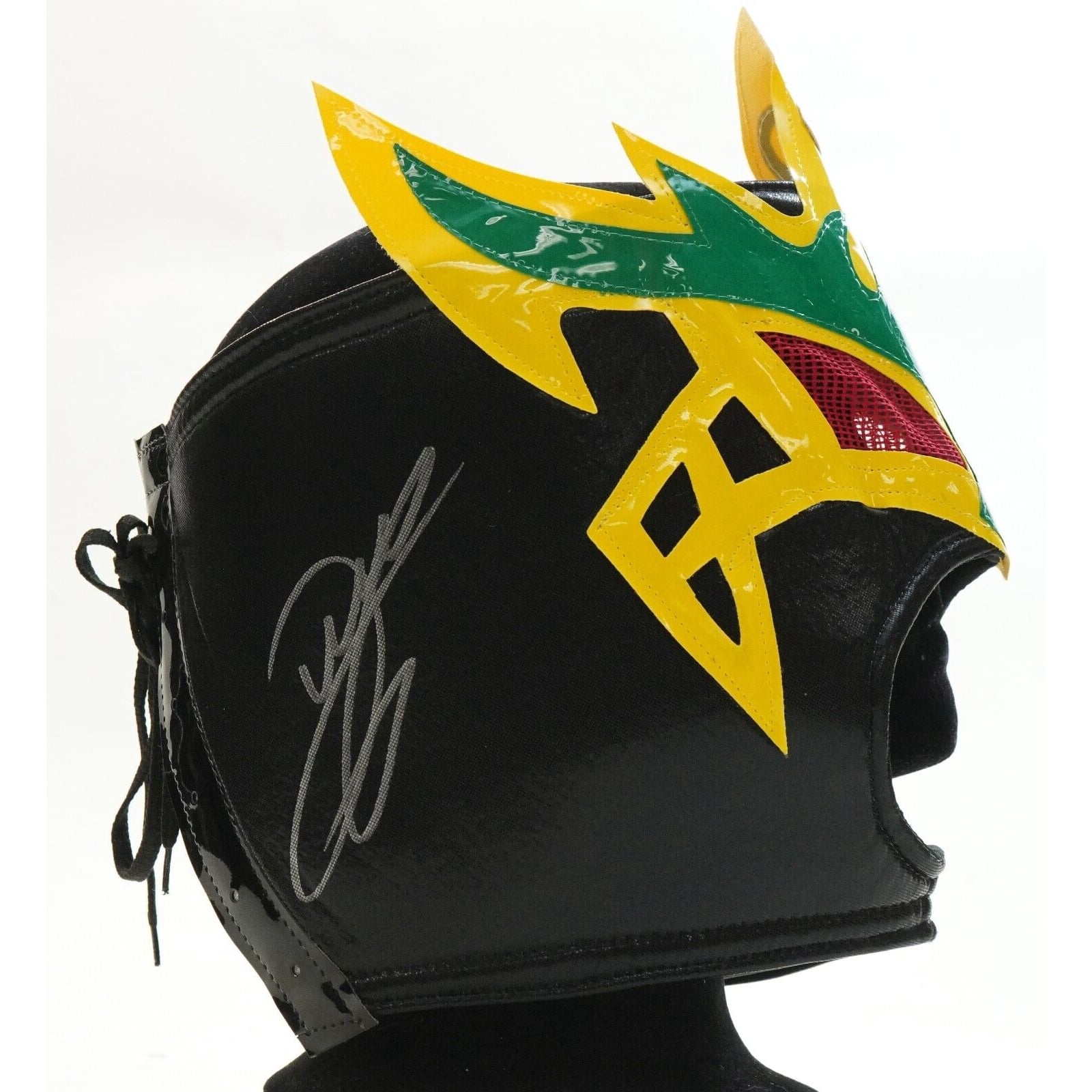 Juventud Guerrera Mask Juventud Guerrera Signed 11x14 Photo BAS