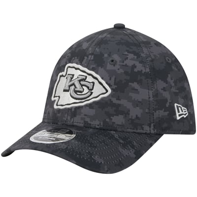 Gorra New Era Salute To Service 39THIRTY M-Crown 2026 del Kansas City Chiefs