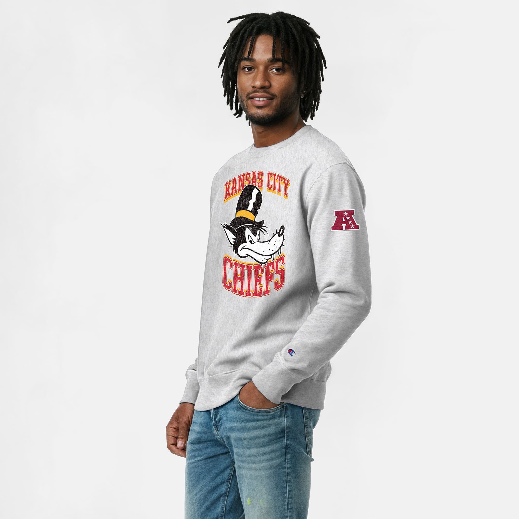 Sweat-shirt homme Disney x Champion gris chiné Kansas City Chiefs Big Bad Wolf Reverse Weave