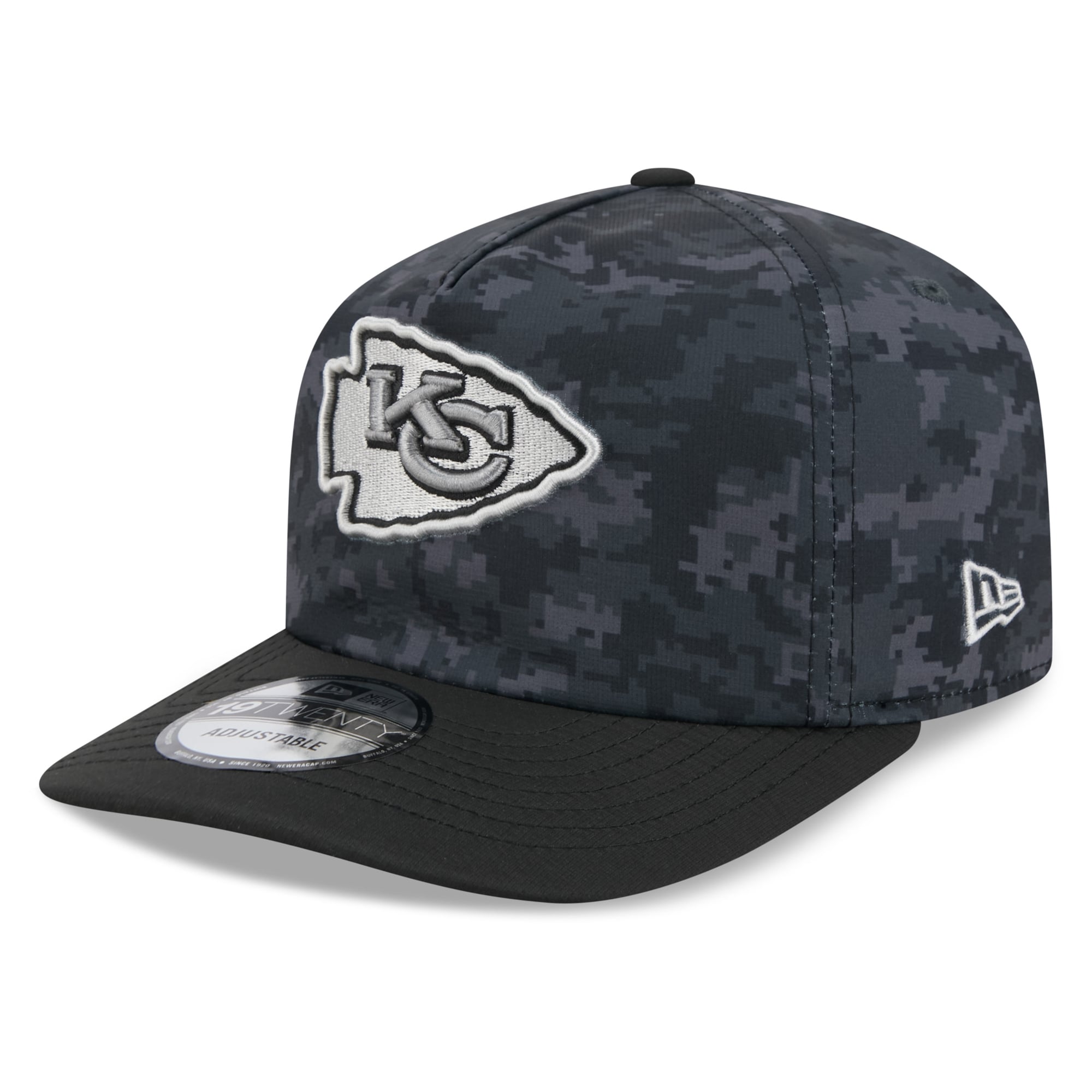 Casquette ajustable New Era noire Kansas City Chiefs 2026 Salute To Service 19TWENTY pour homme