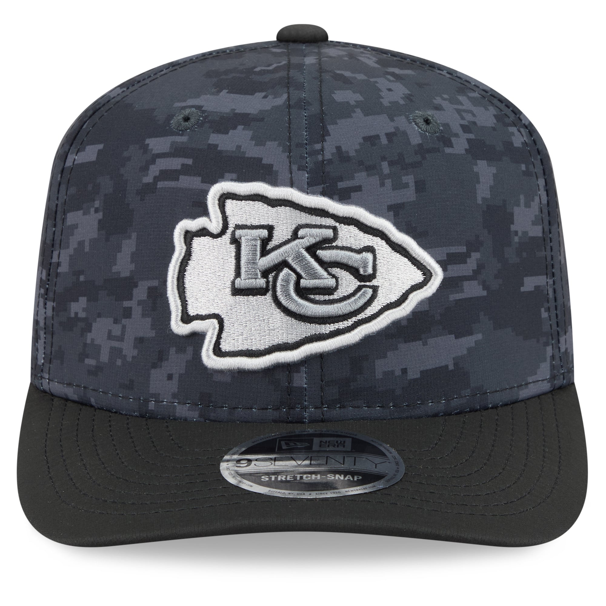 Casquette ajustable New Era noire Kansas City Chiefs 2026 Salute To Service 9SEVENTY pour homme