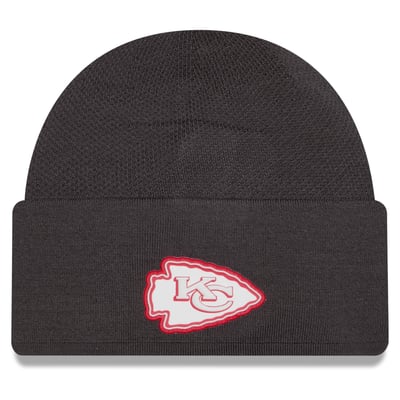 Kansas City Chiefs New Era 2026 Sideline Cold Weather  Skully Knit Hat - Charcoal