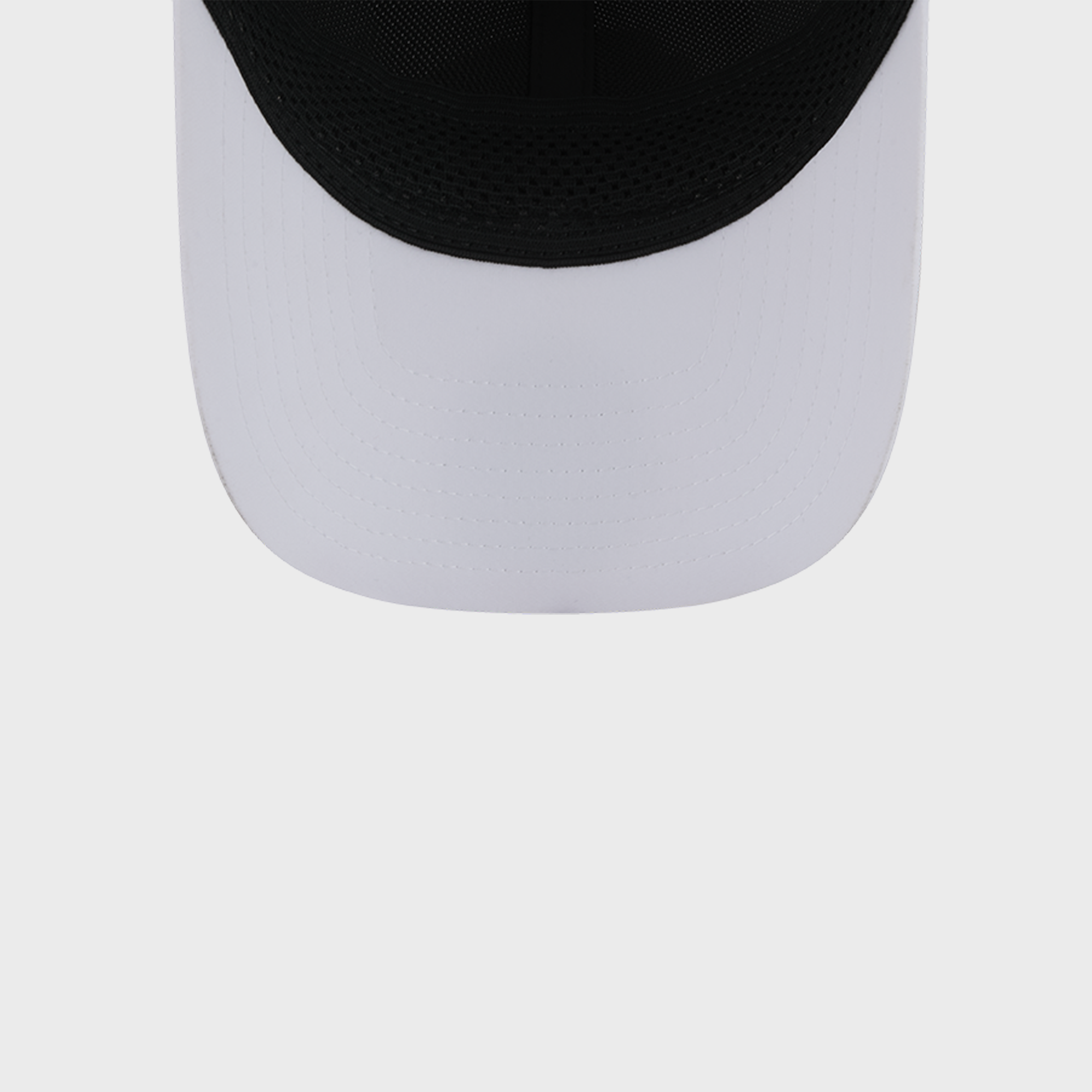 Casquette New Era blanche Kansas City Chiefs 2026 Sideline 39THIRTY M-Crown Flex pour homme