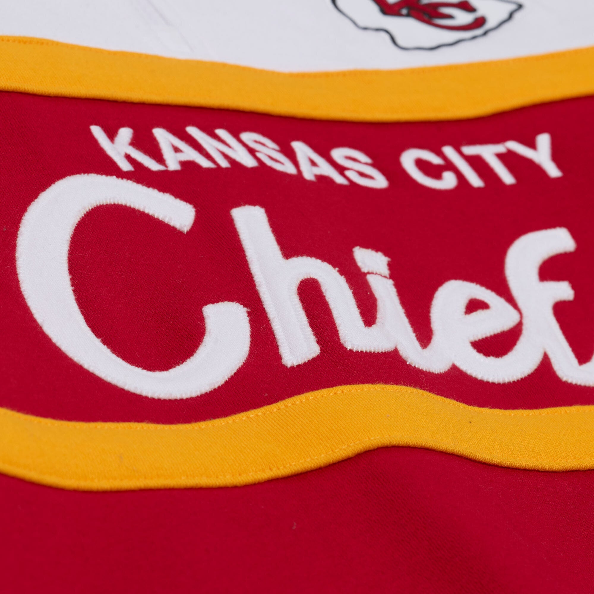 Pull à col zippé Mitchell & Ness rouge Kansas City Chiefs pour femme
