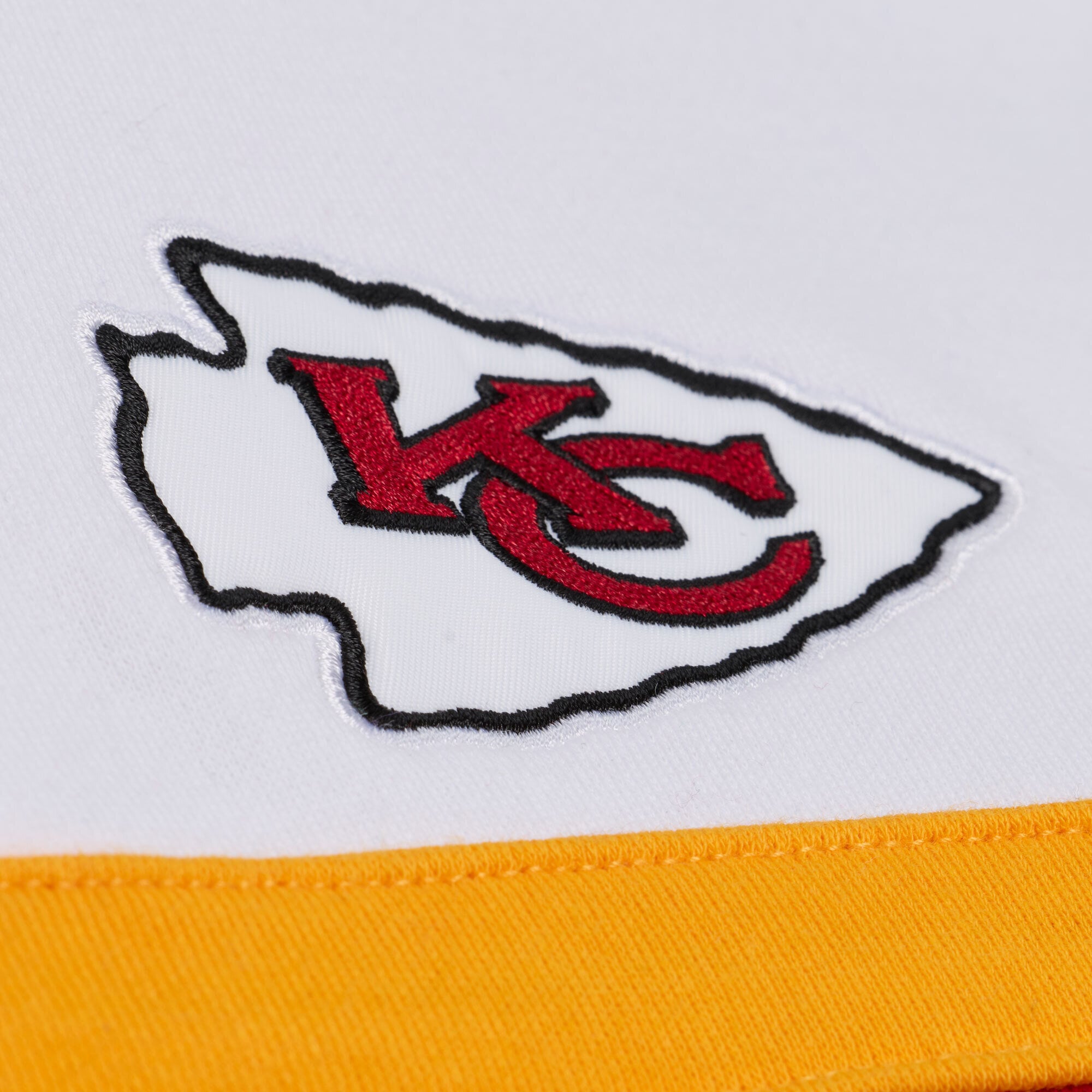 Pull à col zippé Mitchell & Ness rouge Kansas City Chiefs pour femme