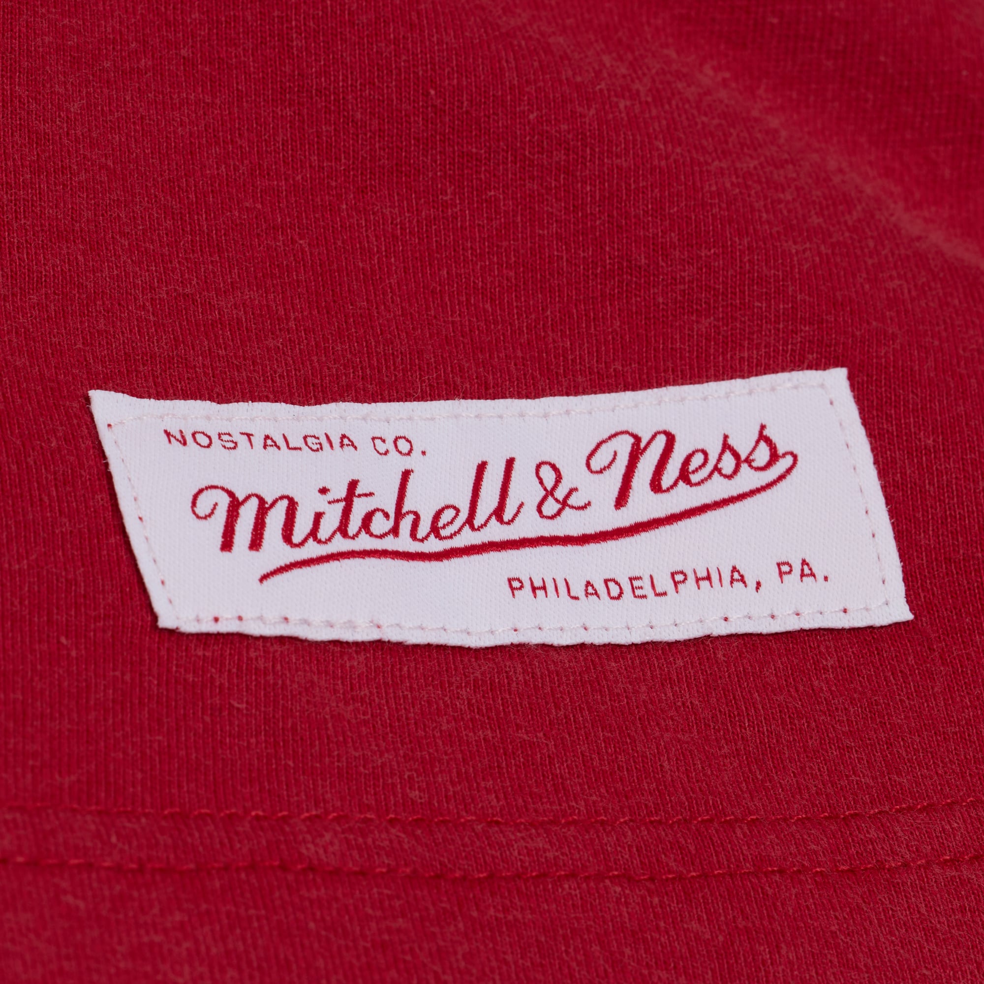 T-shirt court à imprimé graphique urbain rouge Mitchell & Ness Kansas City Chiefs pour femme