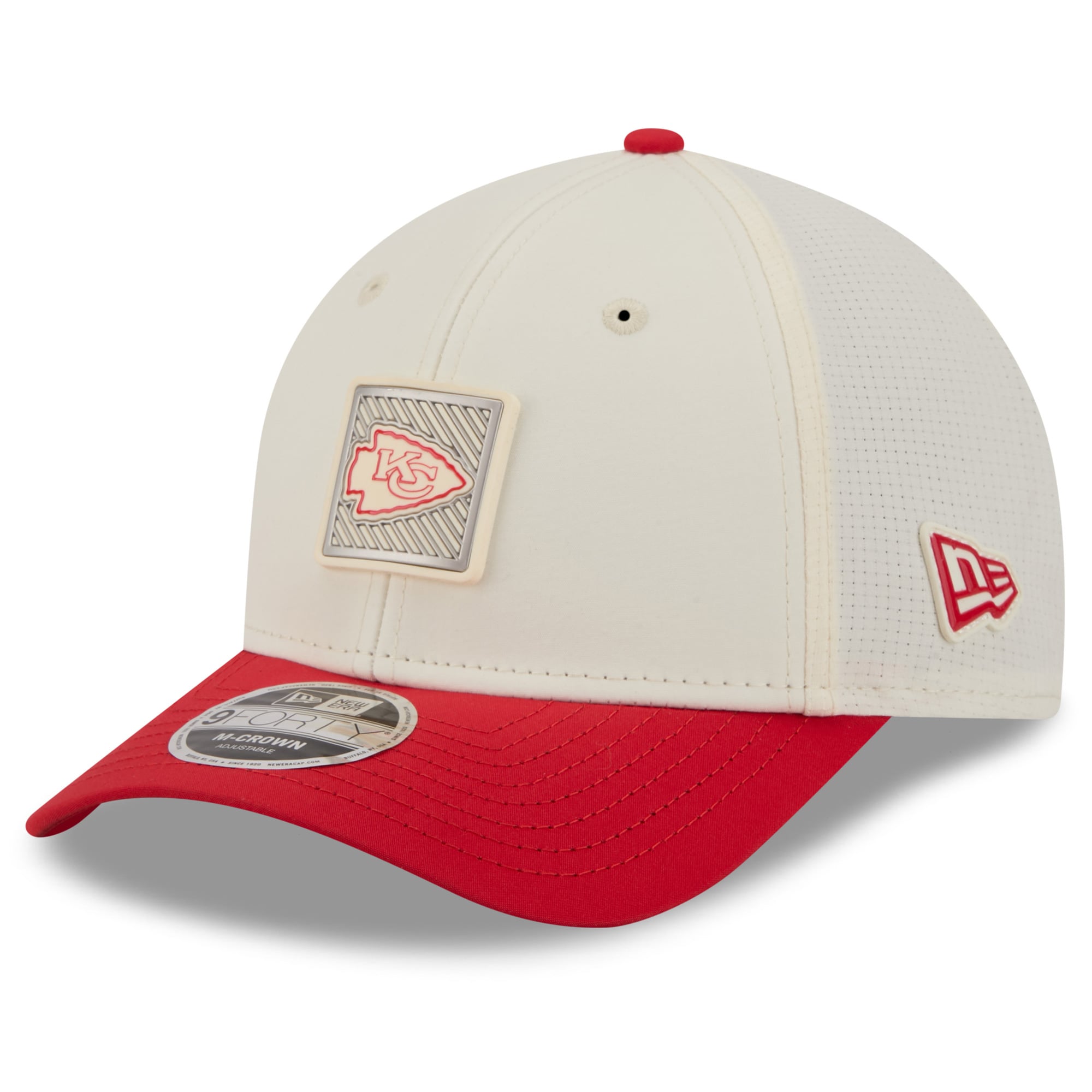 Casquette ajustable New Era crème/rouge Kansas City Chiefs 2026 Training Camp 9FORTY M-Crown pour jeunes