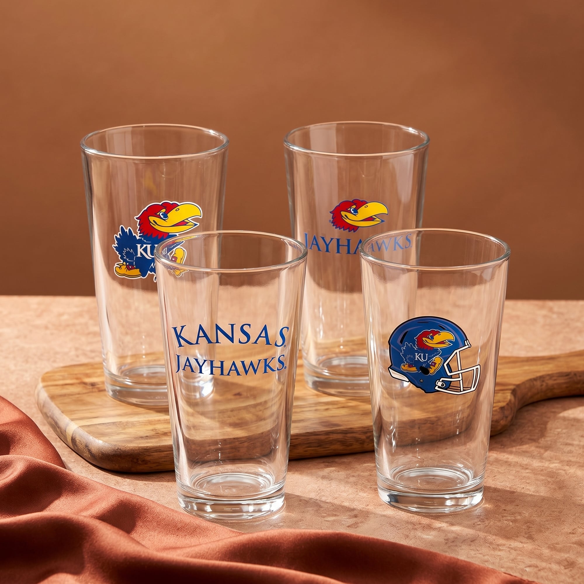 Ensemble de quatre verres à bière de collection Kansas Jayhawks de 473 ml (16 oz).