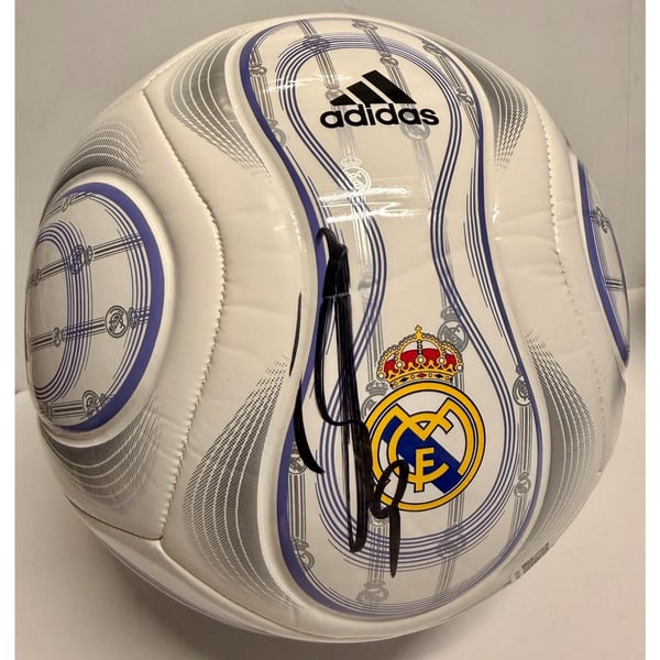 Karim Benzema Memorabilia, Autographed Karim Benzema Collectibles 
