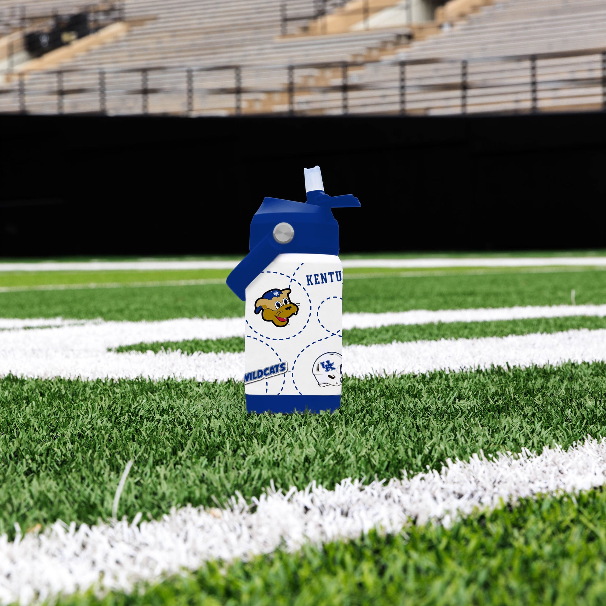 Bouteille Mascotte de 35 cl des Wildcats du Kentucky
